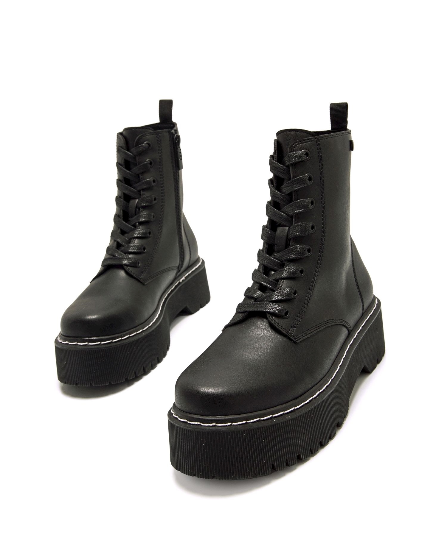 Botins Estilo Militar com Sola Grossa Preto-2