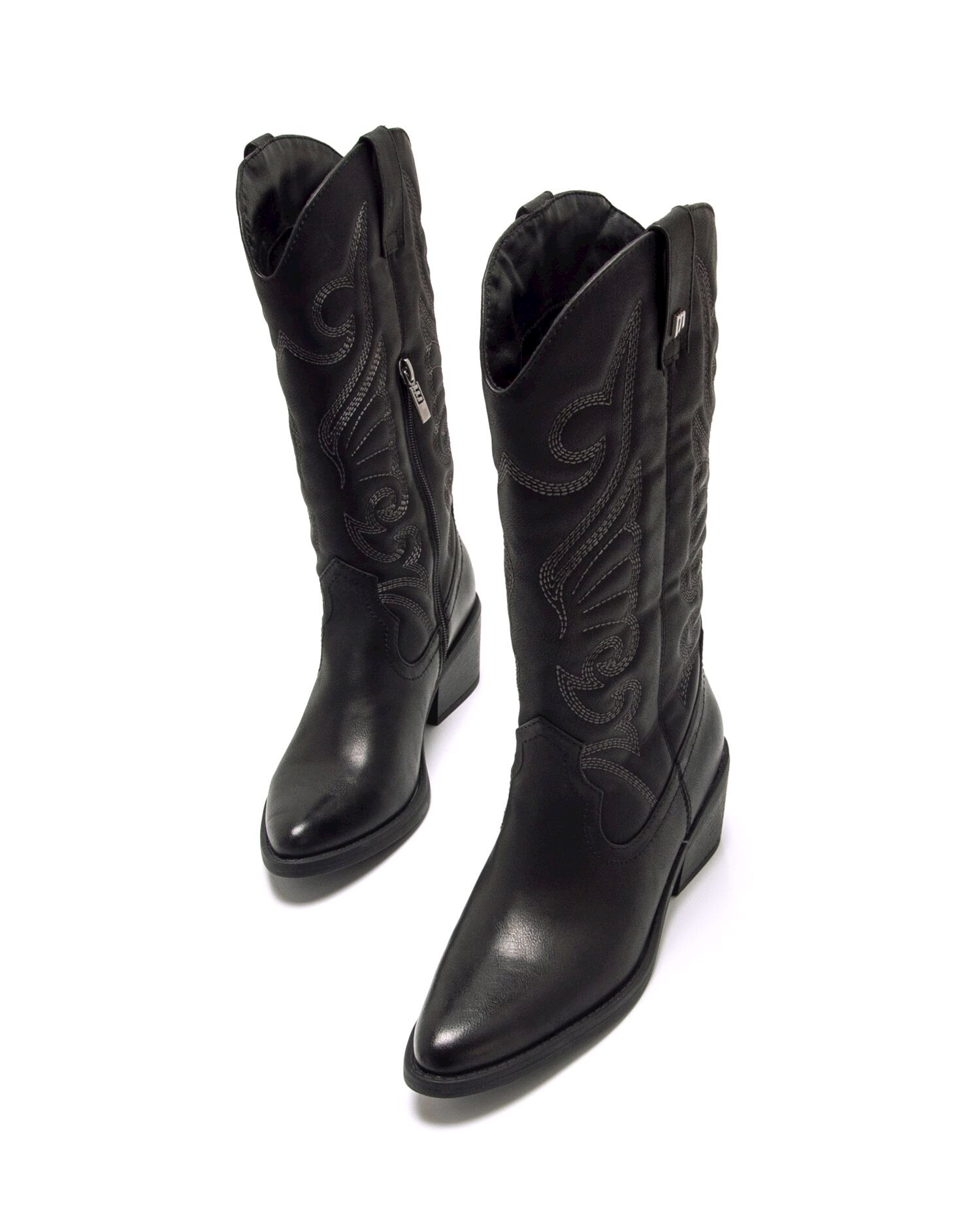 Botas Cowboy Altas e Detalhe de Bordado Preto-2