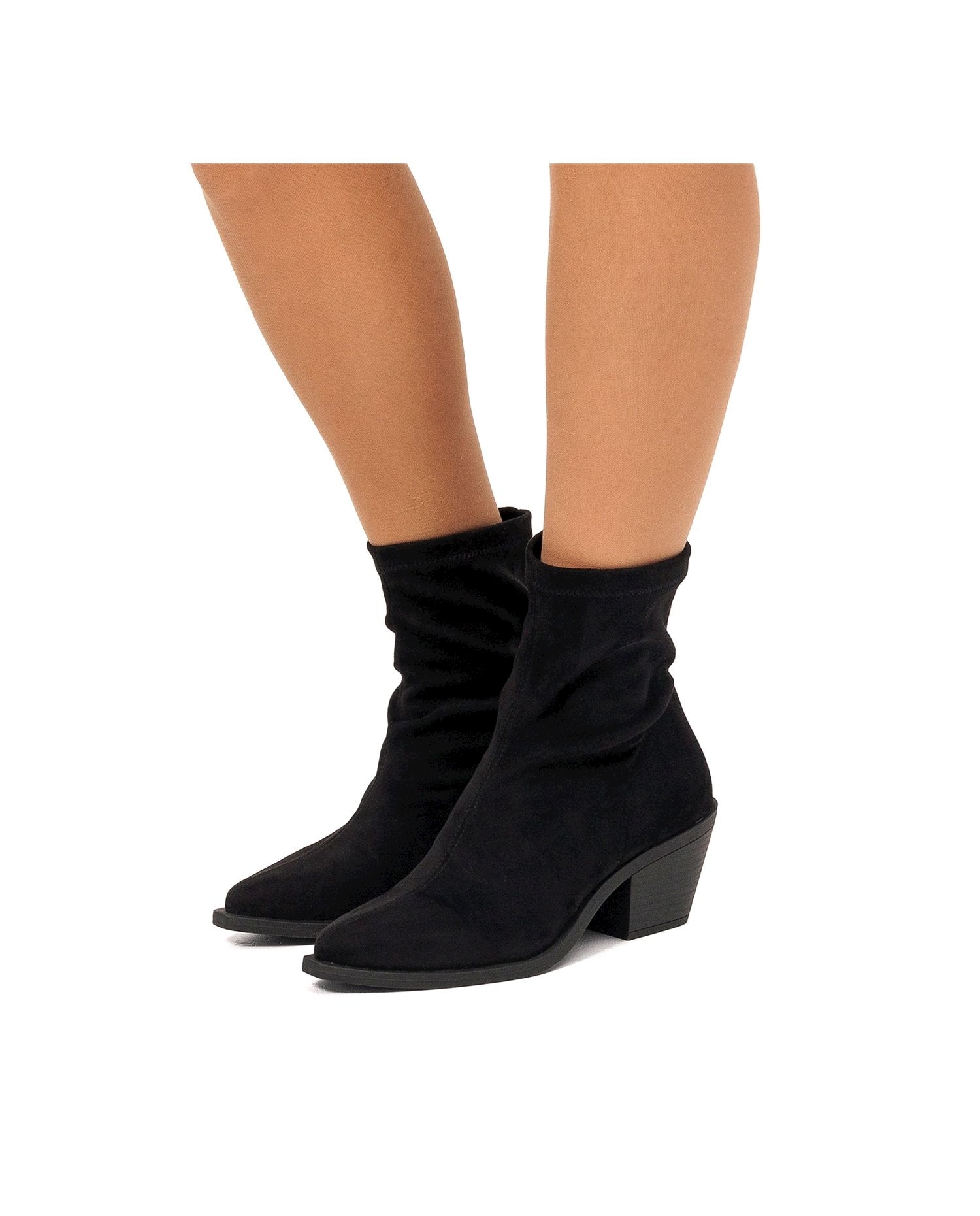 Botins com Tacão Cowboy Preto-3