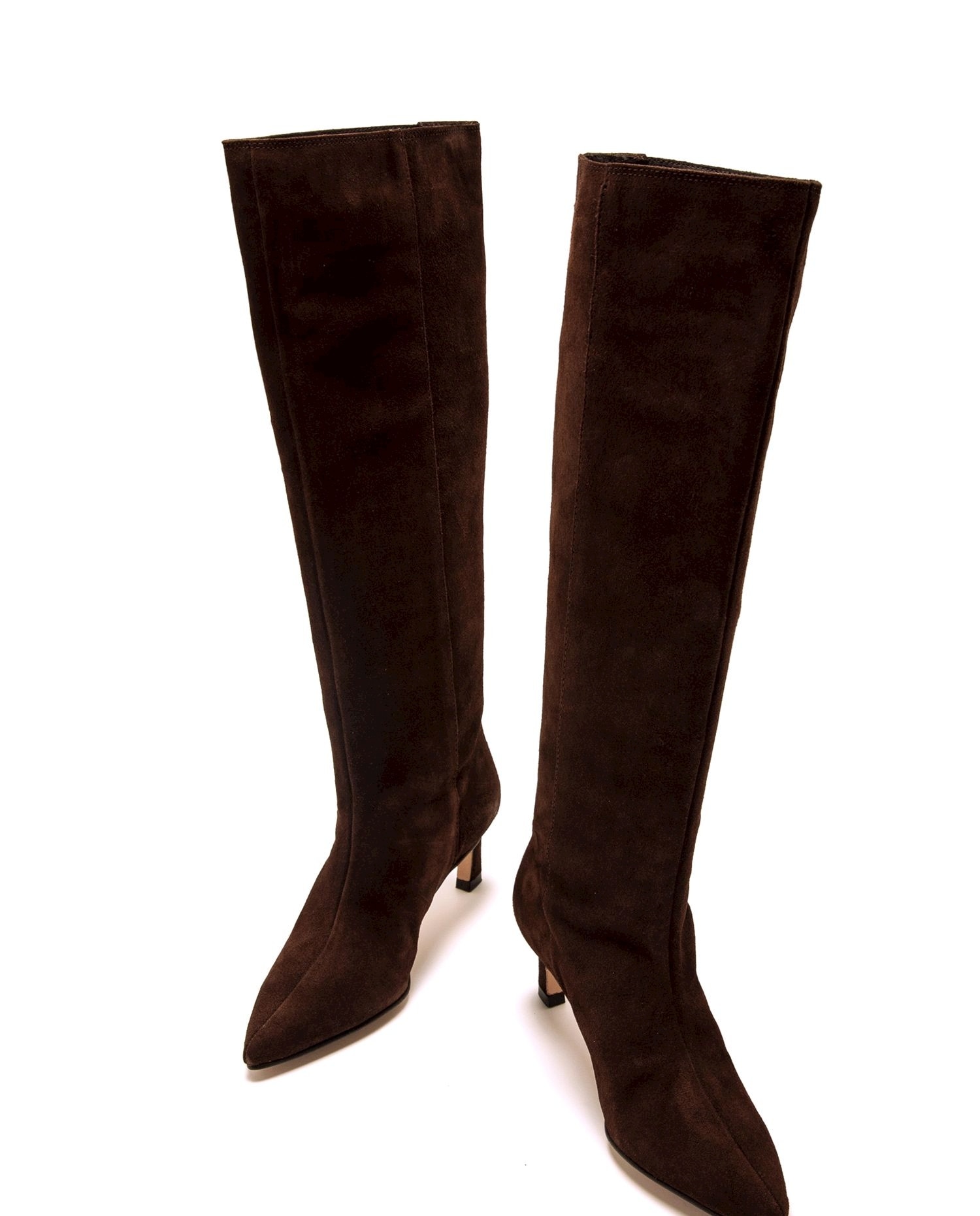Botas Altas em Pele com Salto Fino Moca-4