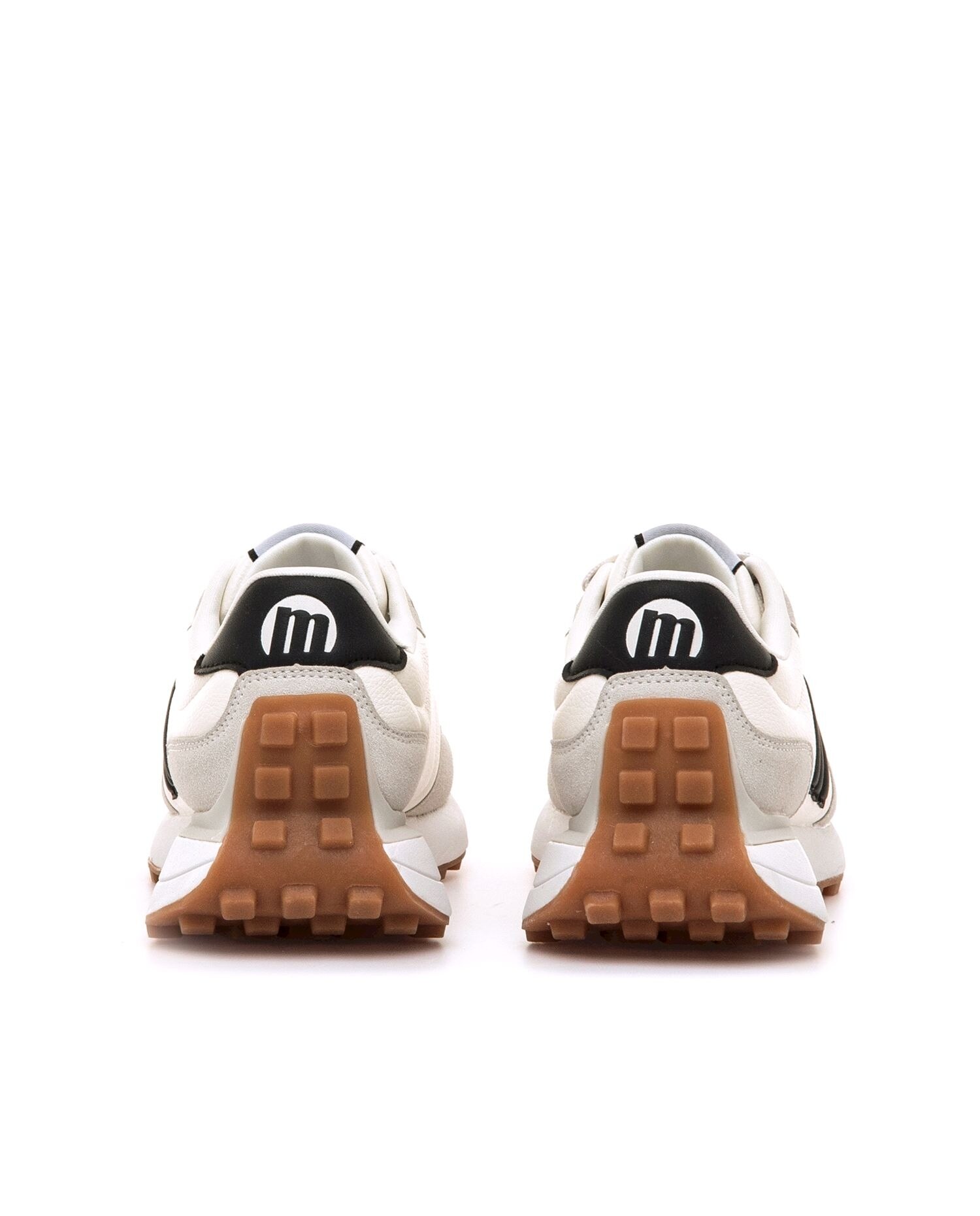 Sapatilhas Desportivas com Sola Serrilhada Branco / Preto-3