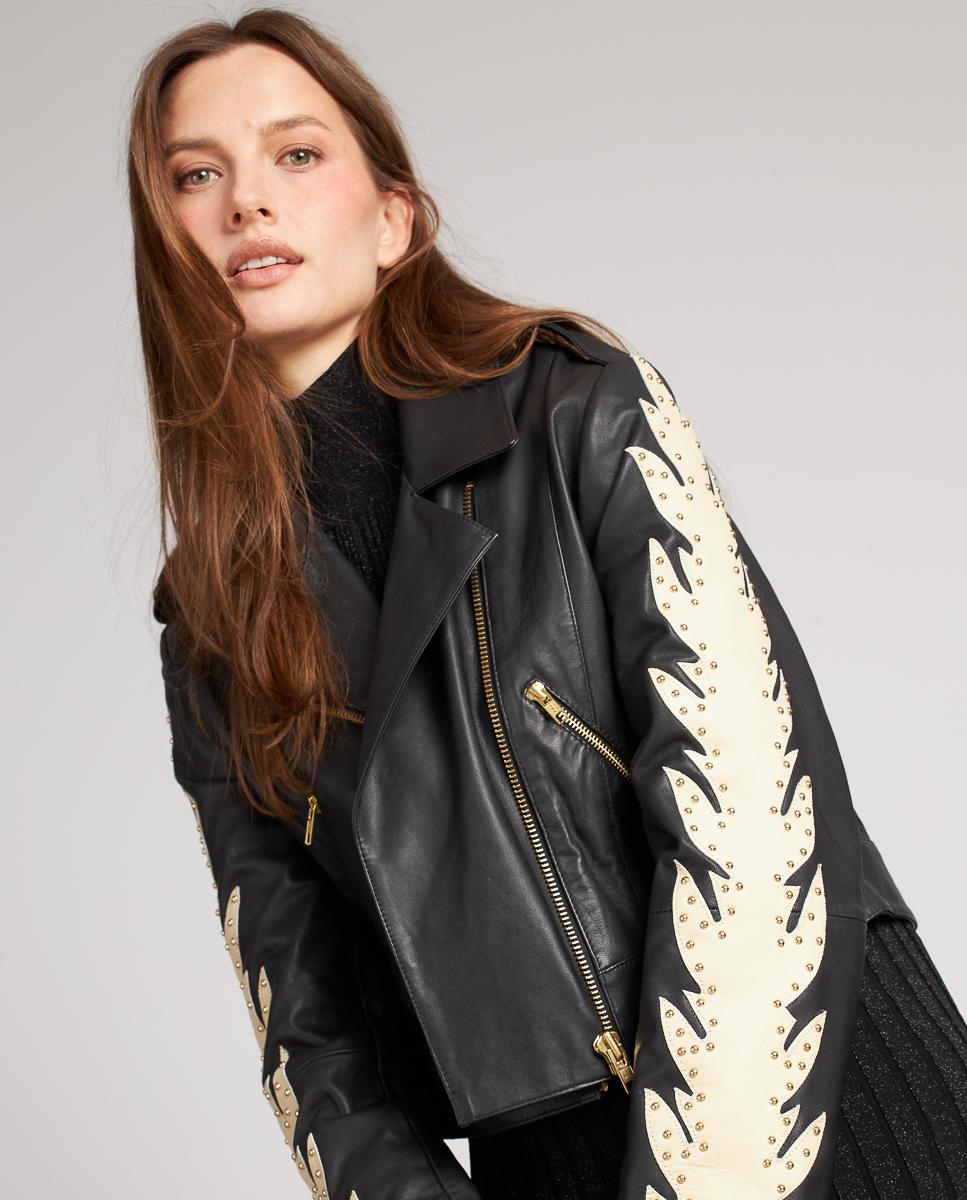 Imagem 0 de Blusão de Pele com Chama nas Mangas e Fecho Zip