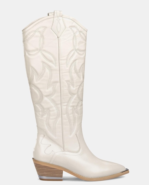 Imagem 0 de Botas Altas de Pele com Biqueira Afiada