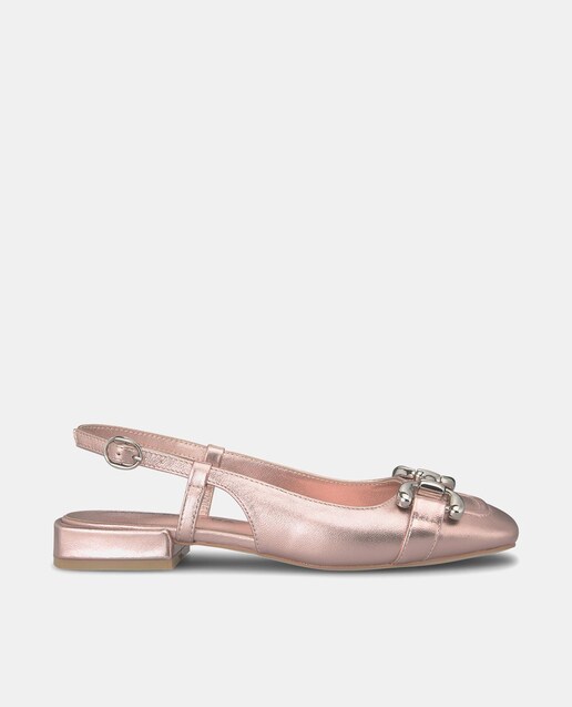 Imagem 0 de Sapatos Rasos de Pele com Adorno de Fivela