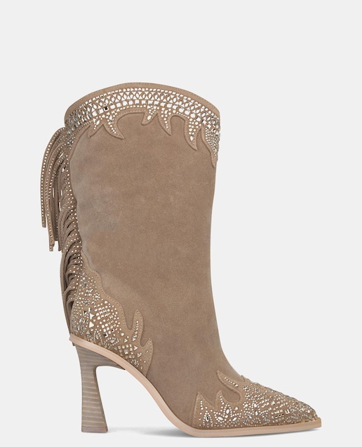 Imagem 0 de Botins de Pele com Detalhe de Franjas
