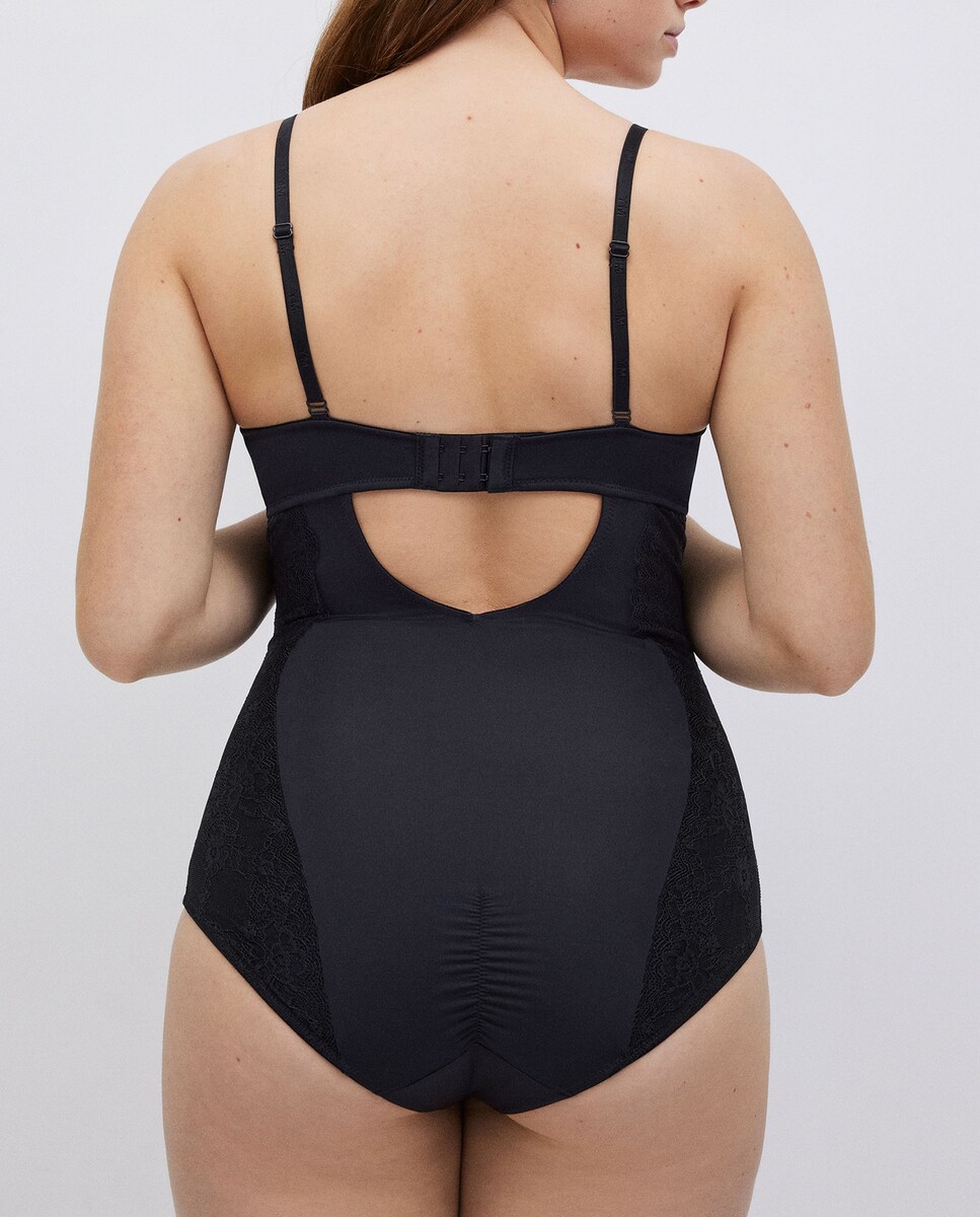 Body Redutor Renda de Compressão Média Copa C Preto-3