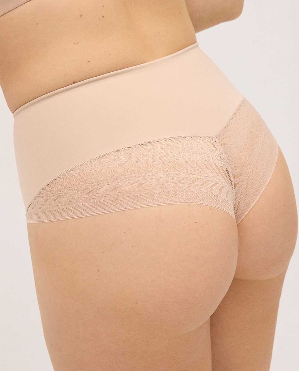Tanga Redutora de Compressão Média com Renda Nude-4