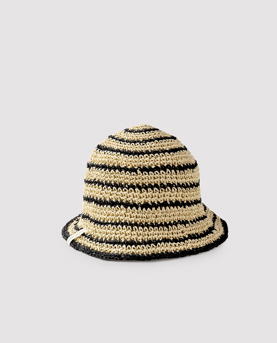 Imagem 0 de Bonés de Ráfia Às Riscas com Borda Moldeável