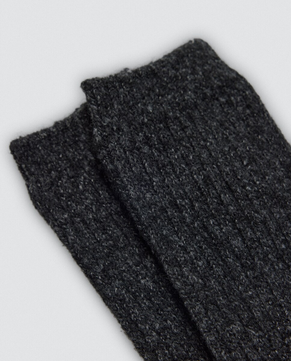 Meias Extra Compridas de Canelado Preto-2