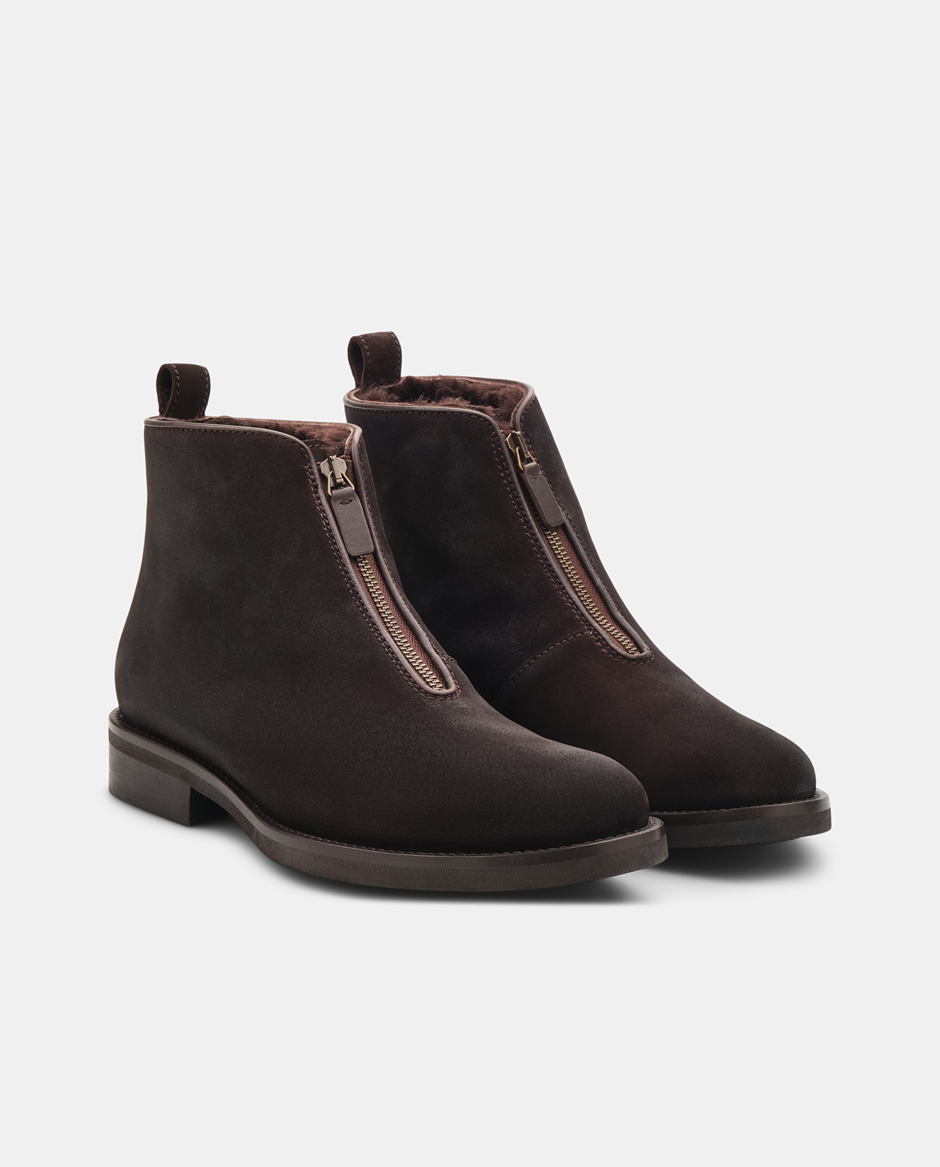 Botins Chelsea de Pele de Bovino em Moka Moca-2