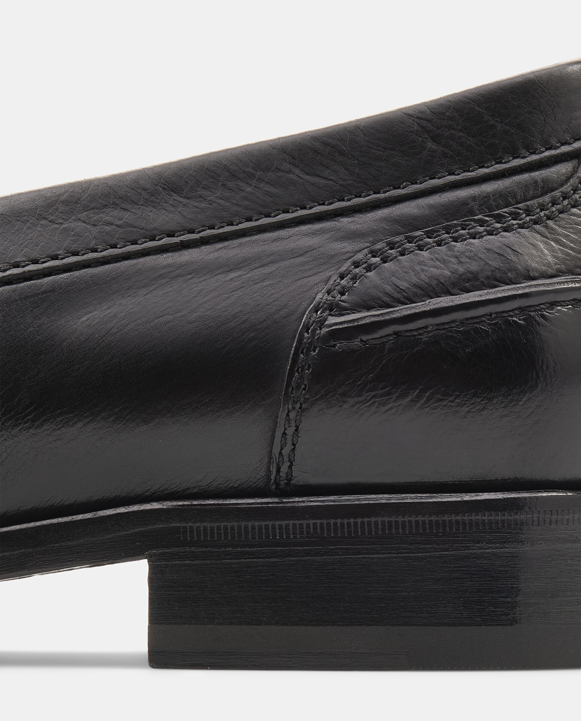 Mocassins Lutton de Pele Preto-4