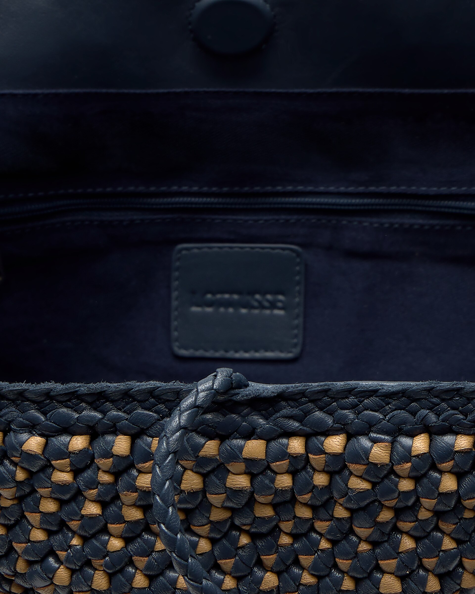 Mala Hobo de Pele de Cordeiro Camel-5