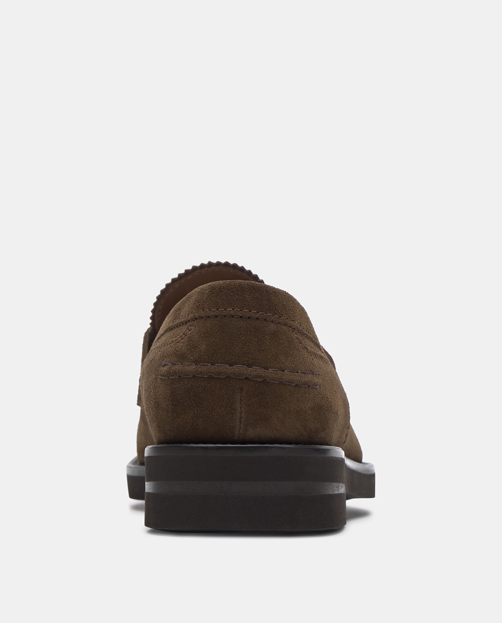 Mocassins de Camurça com Detalhe de Travessão e Sola de Borracha - Castanho Castanho-3