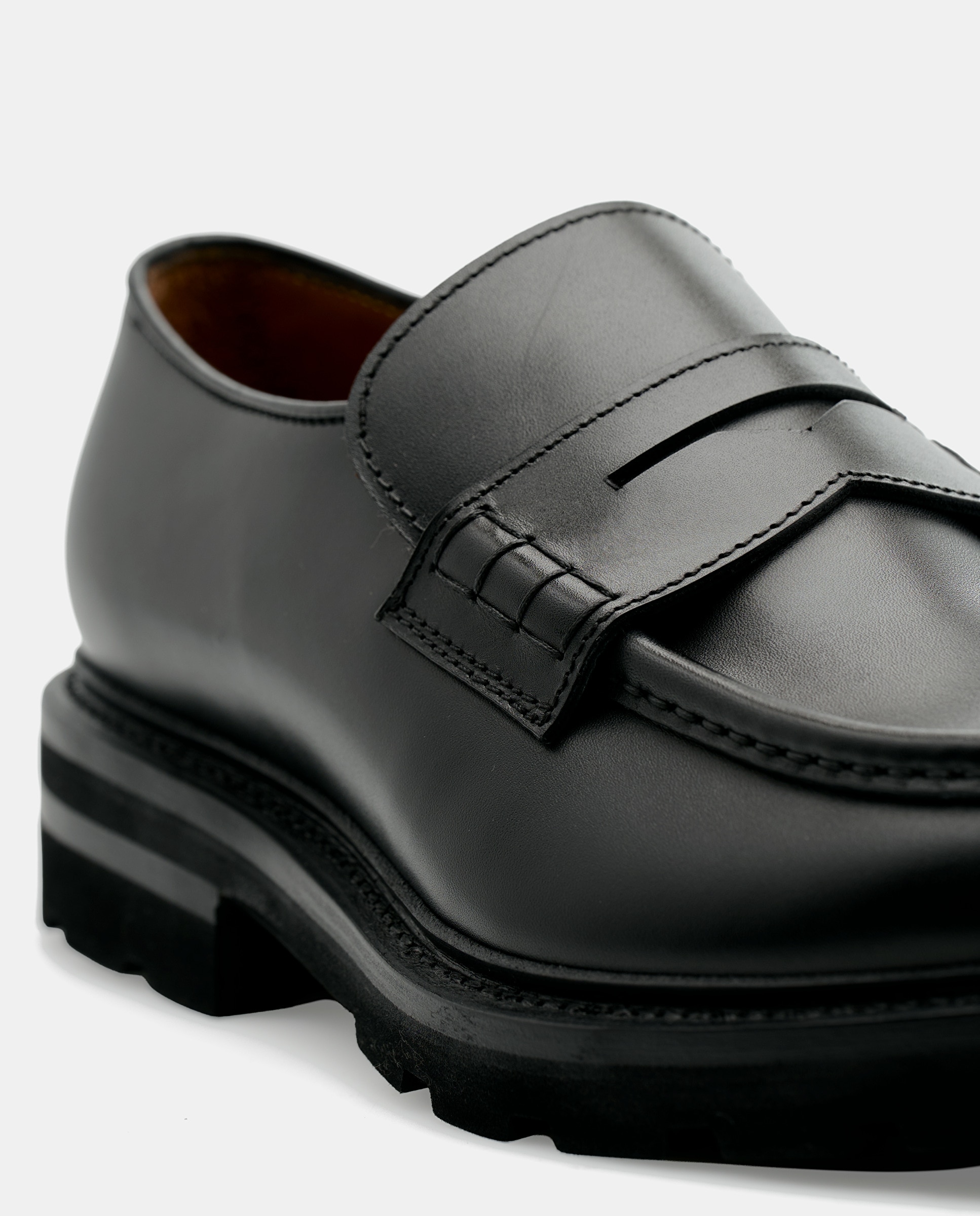 Sapatos Tipo Mocassins em Pele com Fita Preto-4
