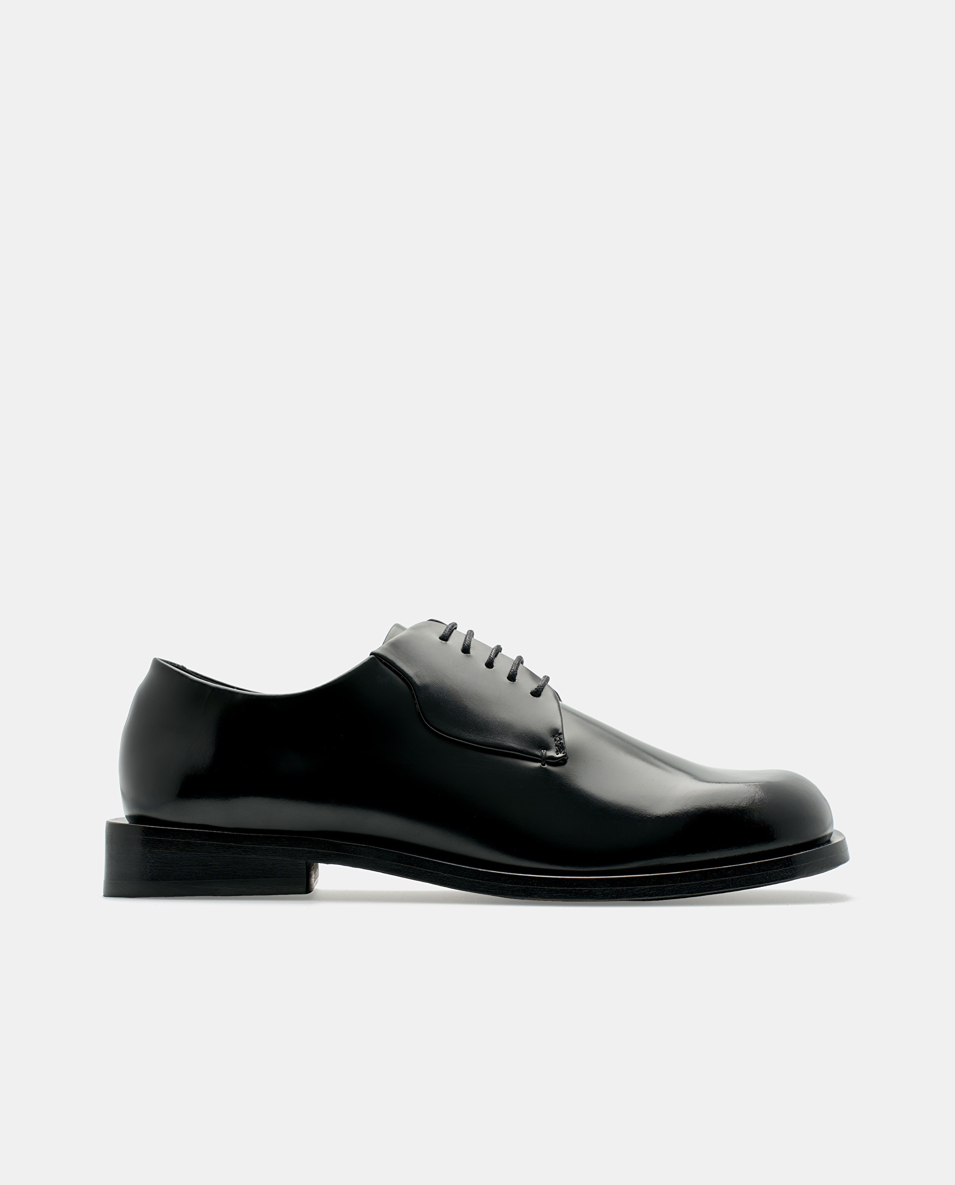 Sapatos de Cordões Tomir em Pele de Bovino em Preto Preto-1
