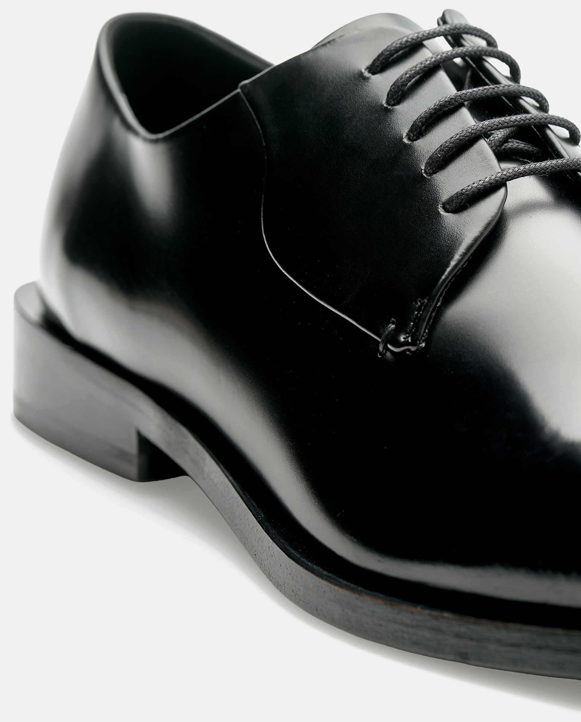Sapatos de Cordões Tomir em Pele de Bovino em Preto Preto-4