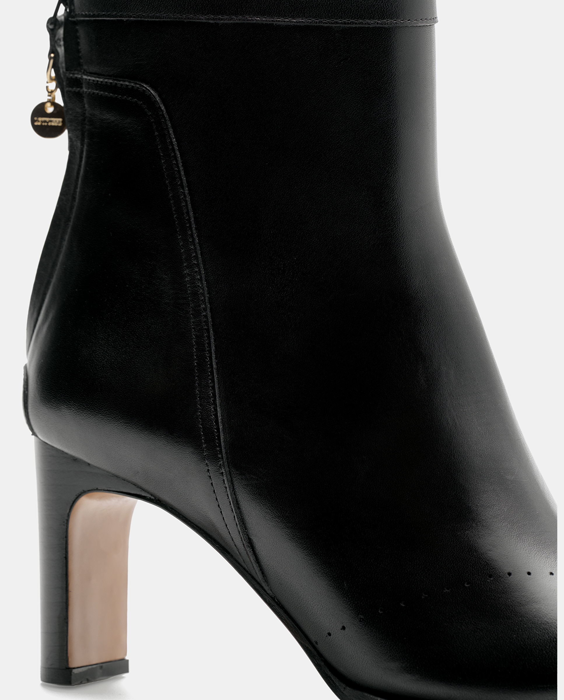 Botins Smithson de Pele de Bovino em Preto Preto-4