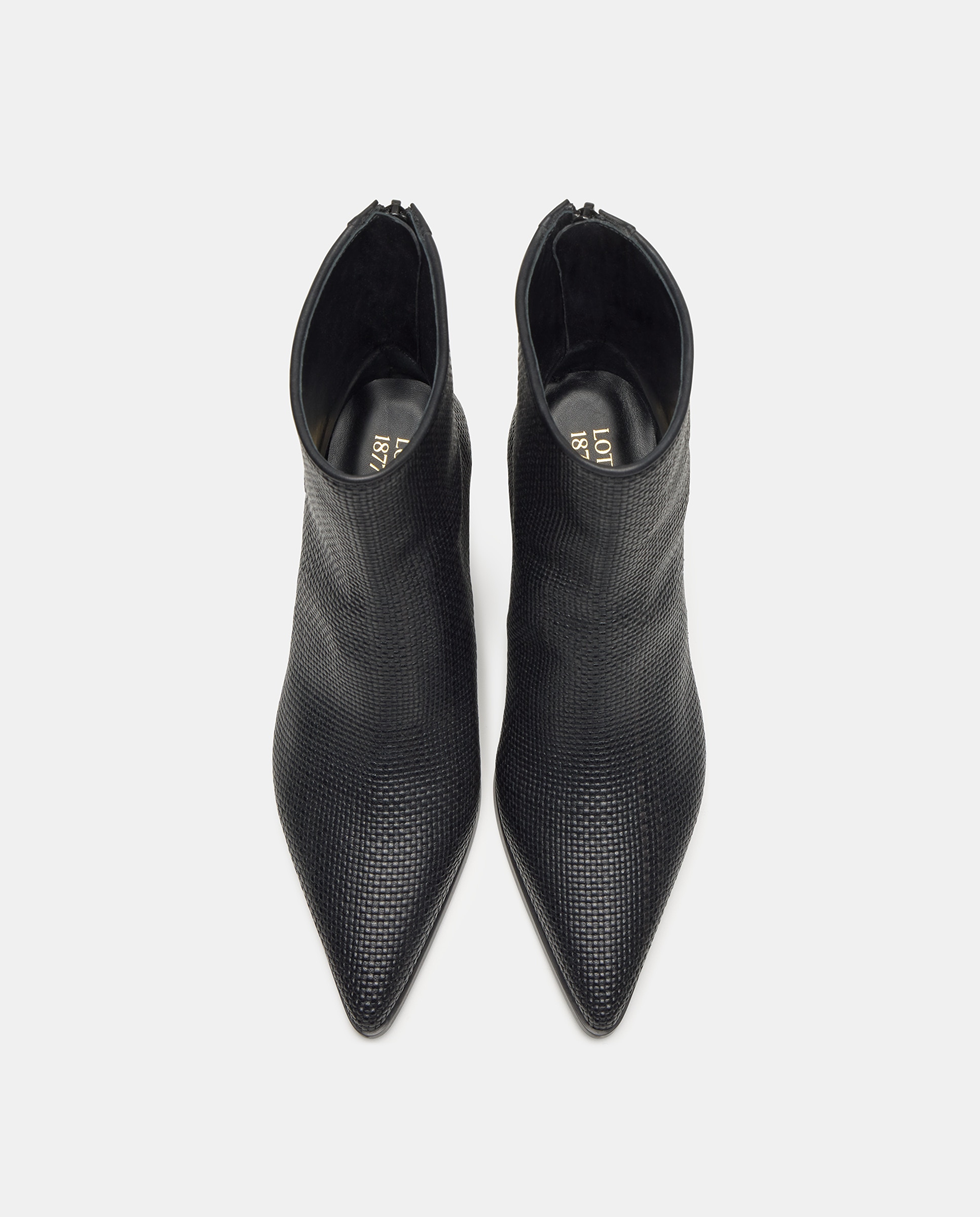 Botins Cort de Pele Preto-6
