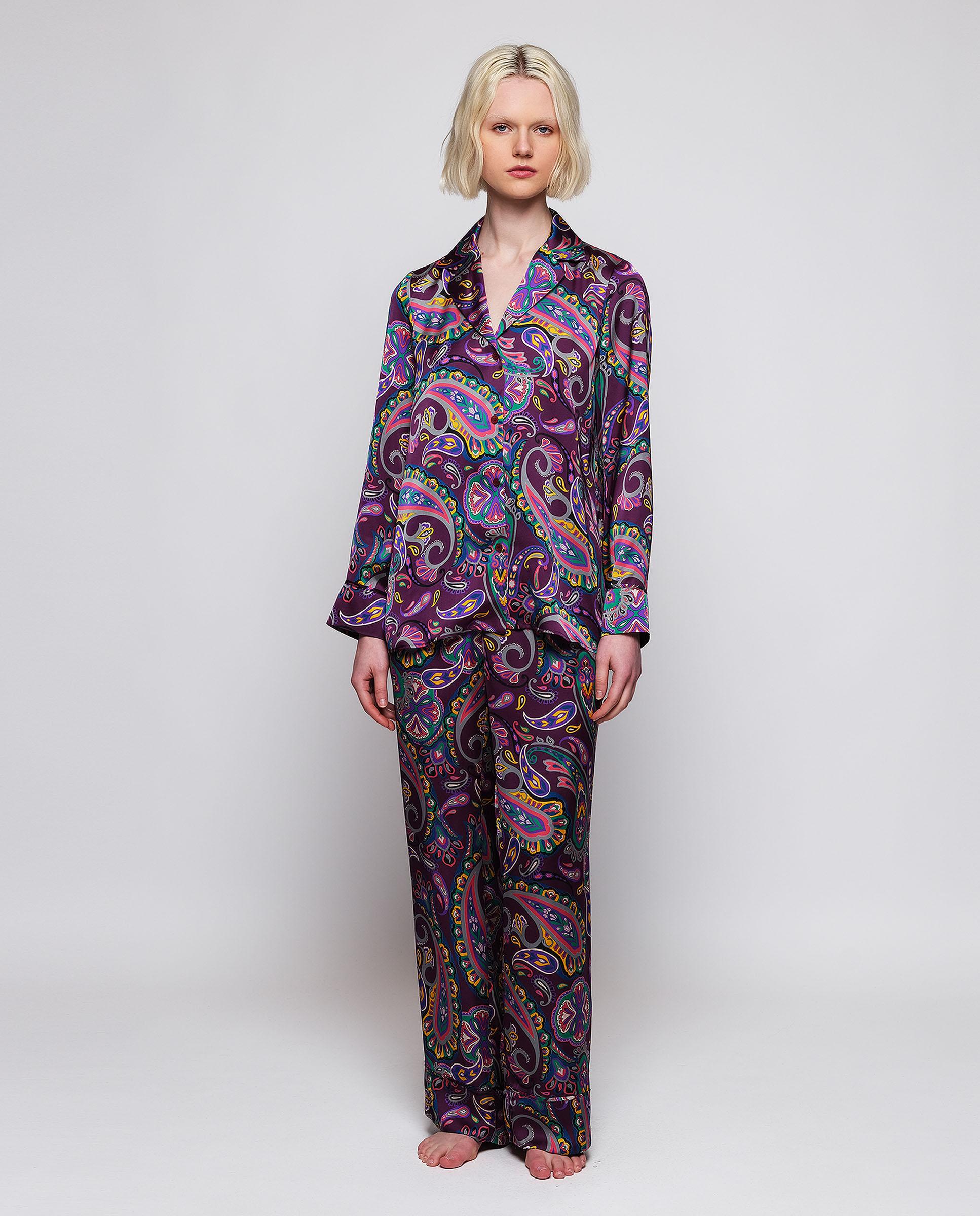 Imagem 0 de Pijama Completo Comprido Fluido com Estampado Paisley
