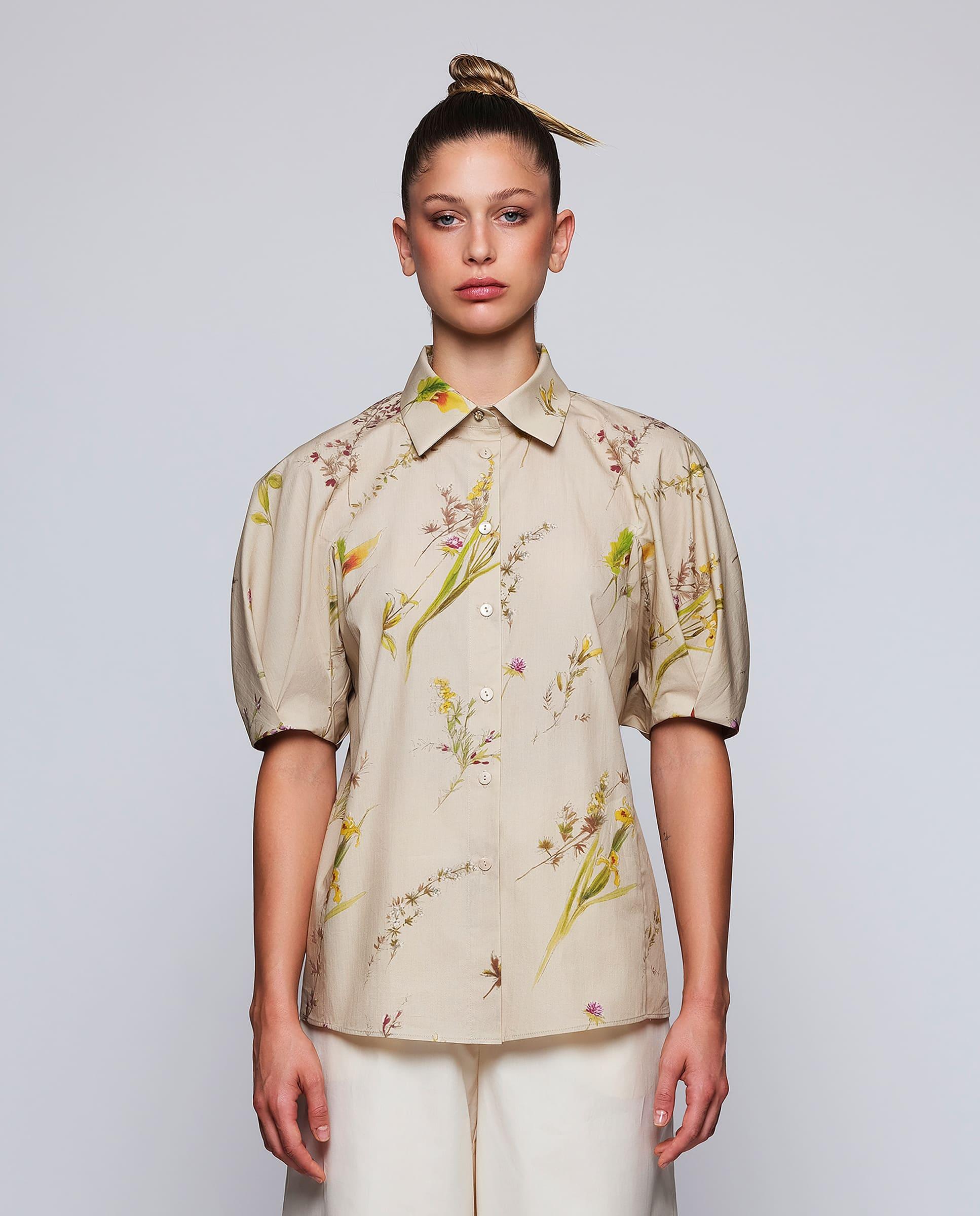 Camisa de Manga Curta com Estampado Floral Bege-1