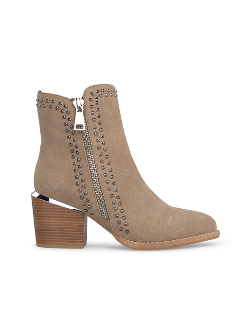 Imagem 0 de Botins com Salto de Bloco Tachas e Fecho Zip Lateral