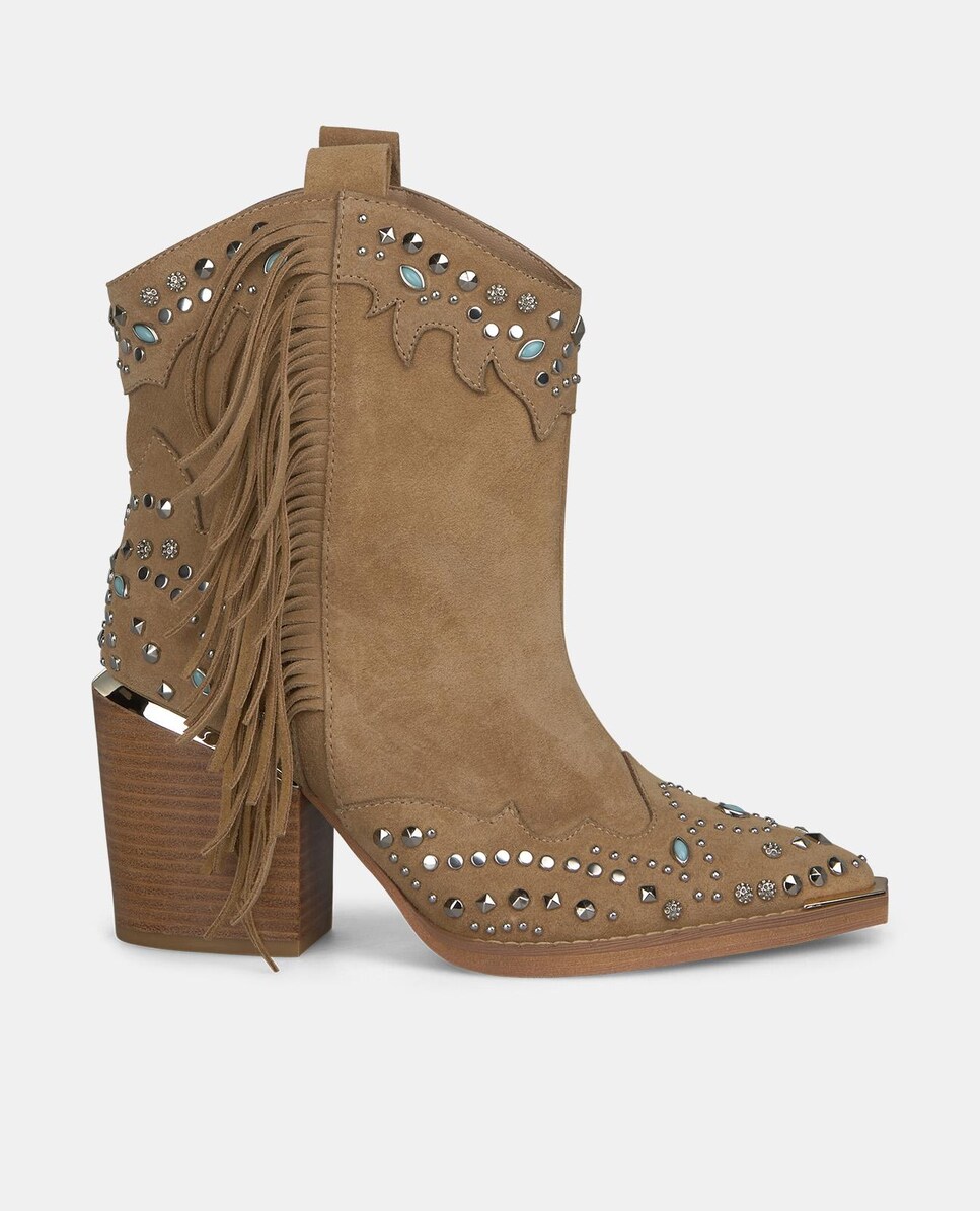 Botins de Salto com Franjas e Detalhe de Pedraria Castanho-1