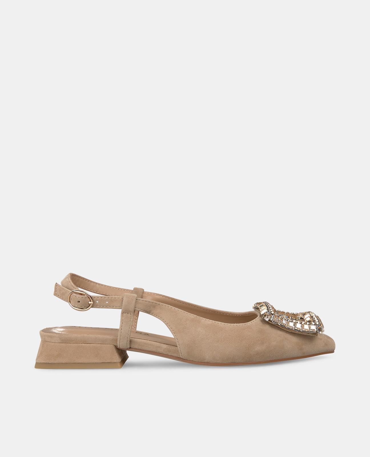 Imagem 0 de Sapatos Rasos de Pele com Biqueira Afiada