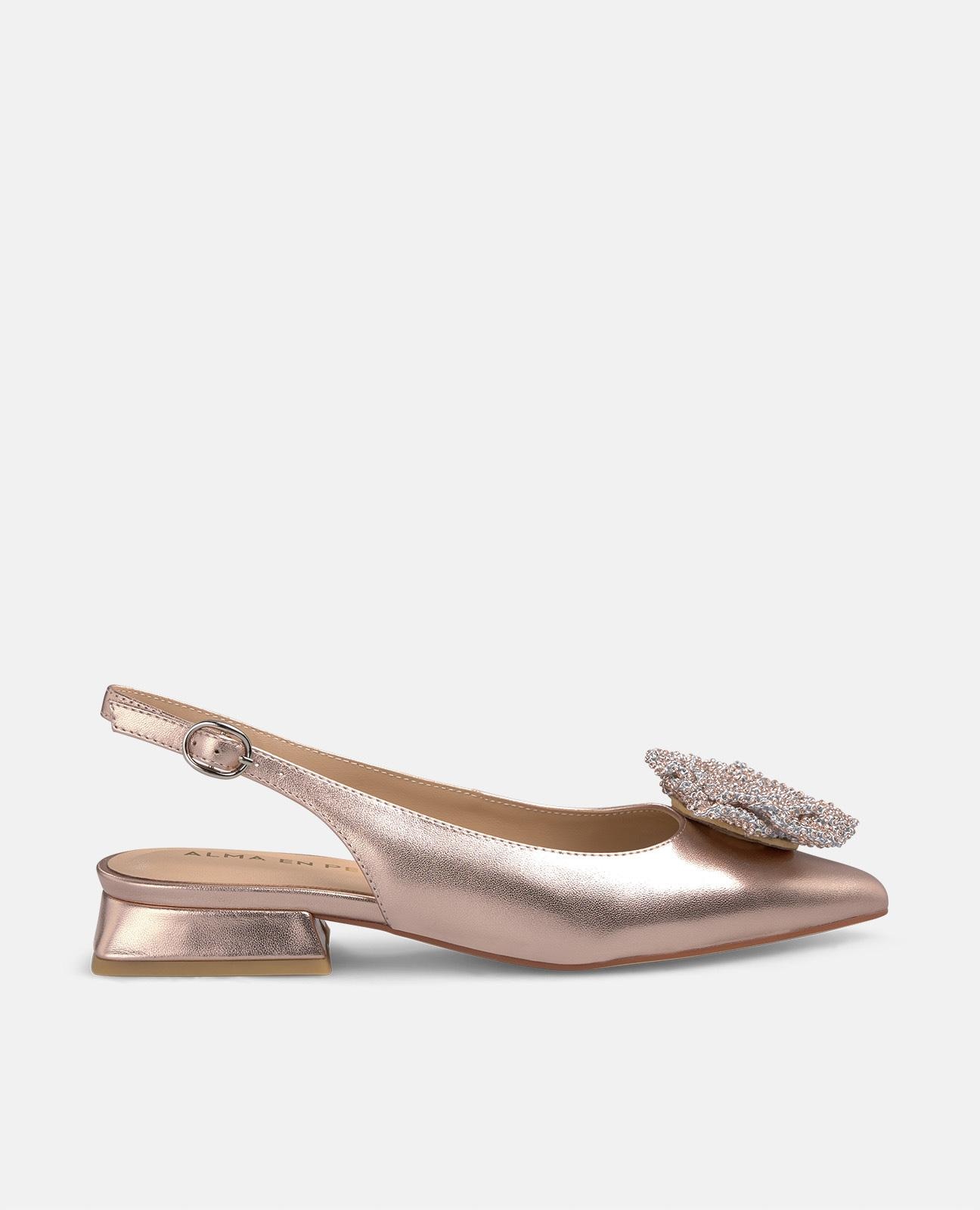 Sapatos de Salto com Detalhes de Flor em Pedraria e Fecho de Fivela Rosa-1