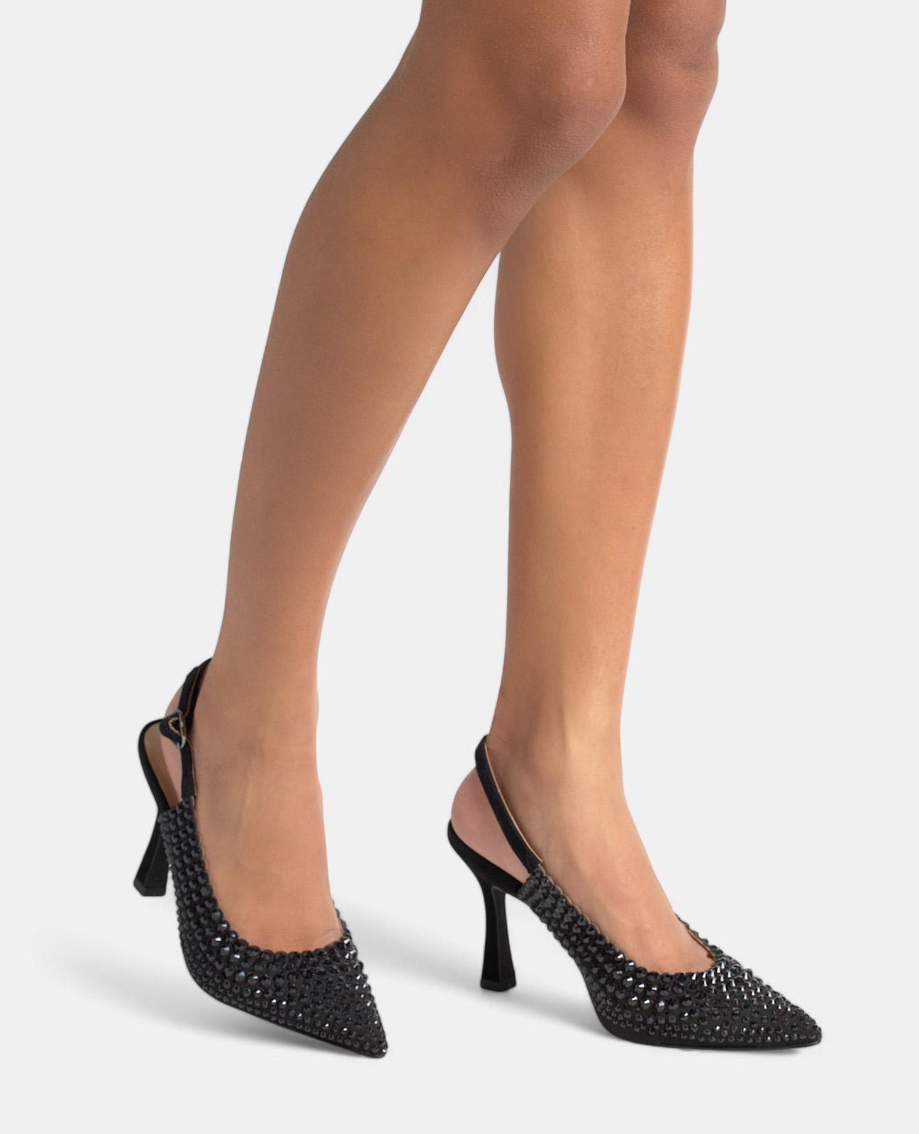 Sapatos de Salto Cobertos de Pedraria e Fecho de Fivela Preto-4
