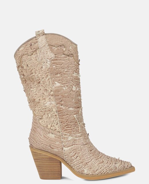 Imagem 0 de Botas de Pele Estilo Cowboy com Detalhes Bordados e Biqueira Afiada
