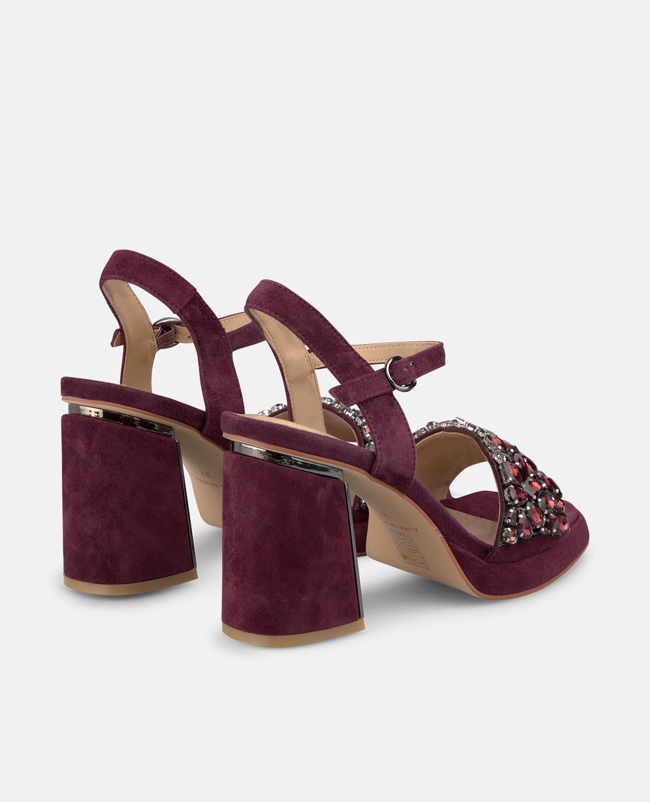 product.carousel.image.label