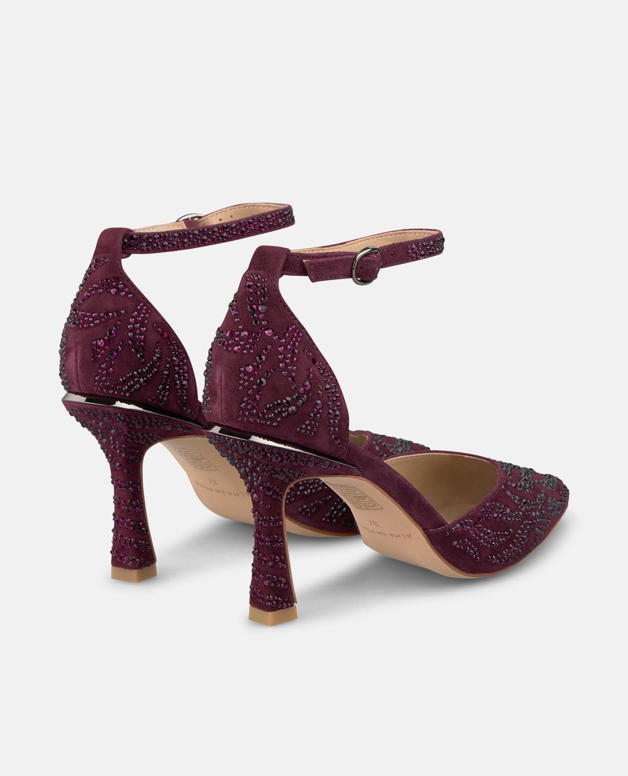 Sapatos de Salto com Detalhes de Pedraria e Biqueira Afiada Bordeaux-3
