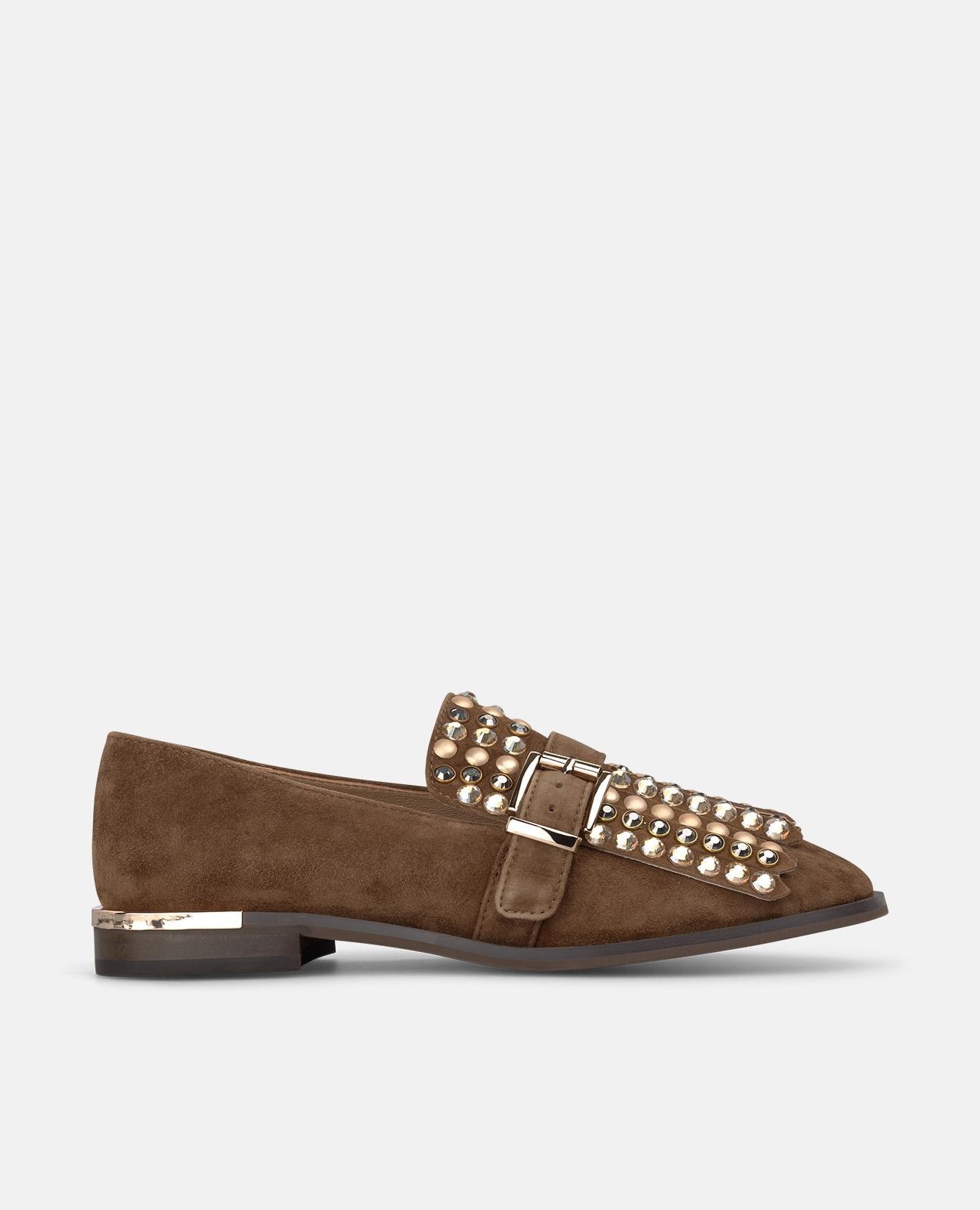 Mocassins Rasos com Detalhe de Tachas e Fivela Metalizada Castanho-1