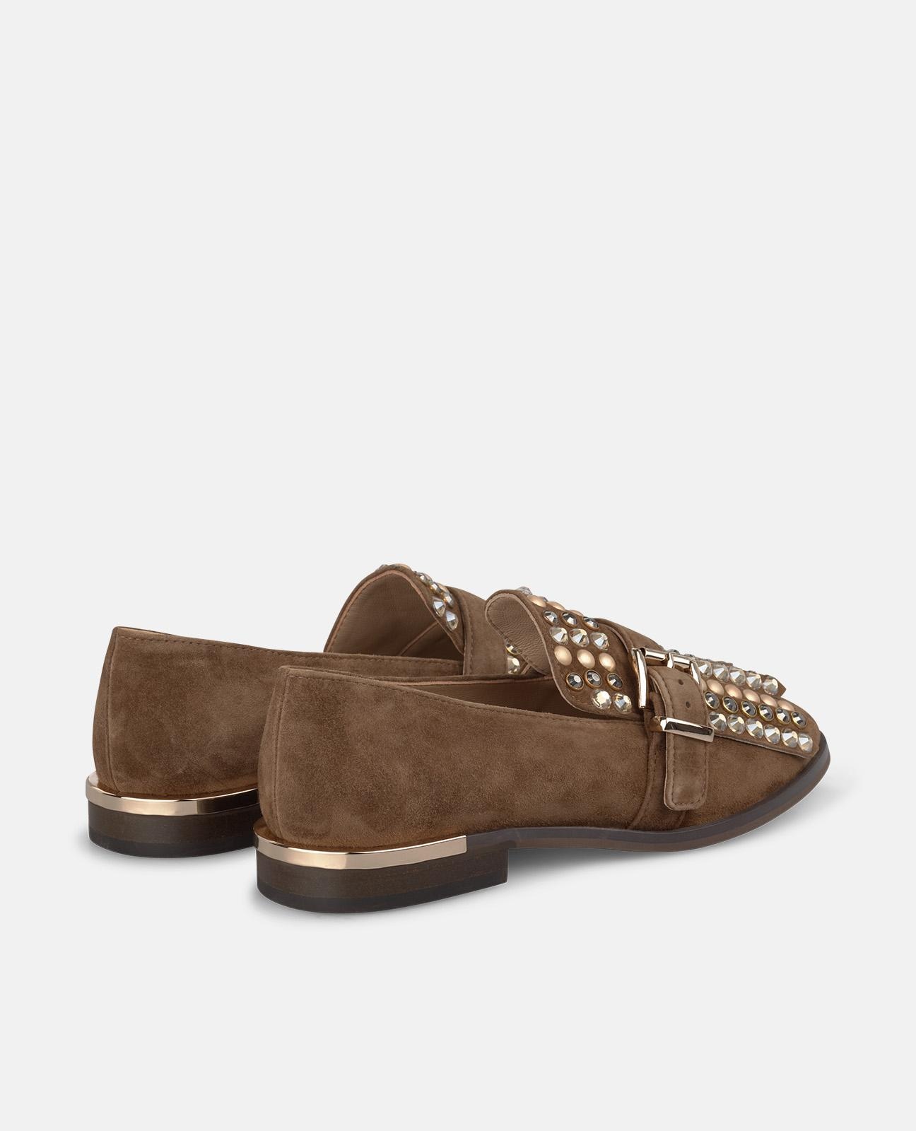 Mocassins Rasos com Detalhe de Tachas e Fivela Metalizada Castanho-3
