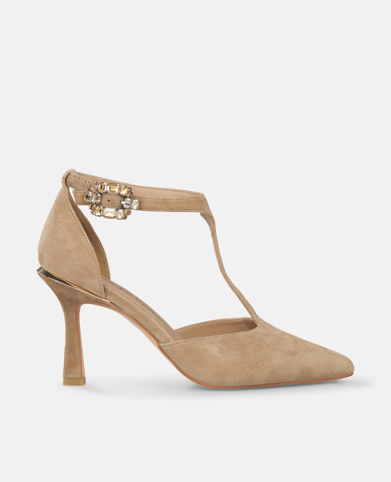Sapatos de Salto com Detalhes de Pedraria na Fivela e Biqueira Afiada Camel-1