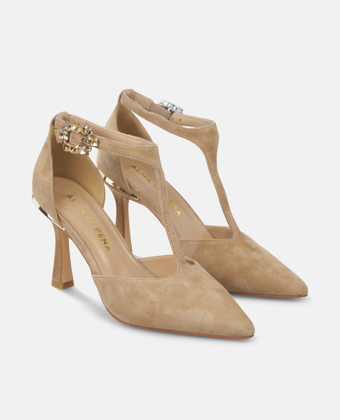 Sapatos de Salto com Detalhes de Pedraria na Fivela e Biqueira Afiada Camel-2
