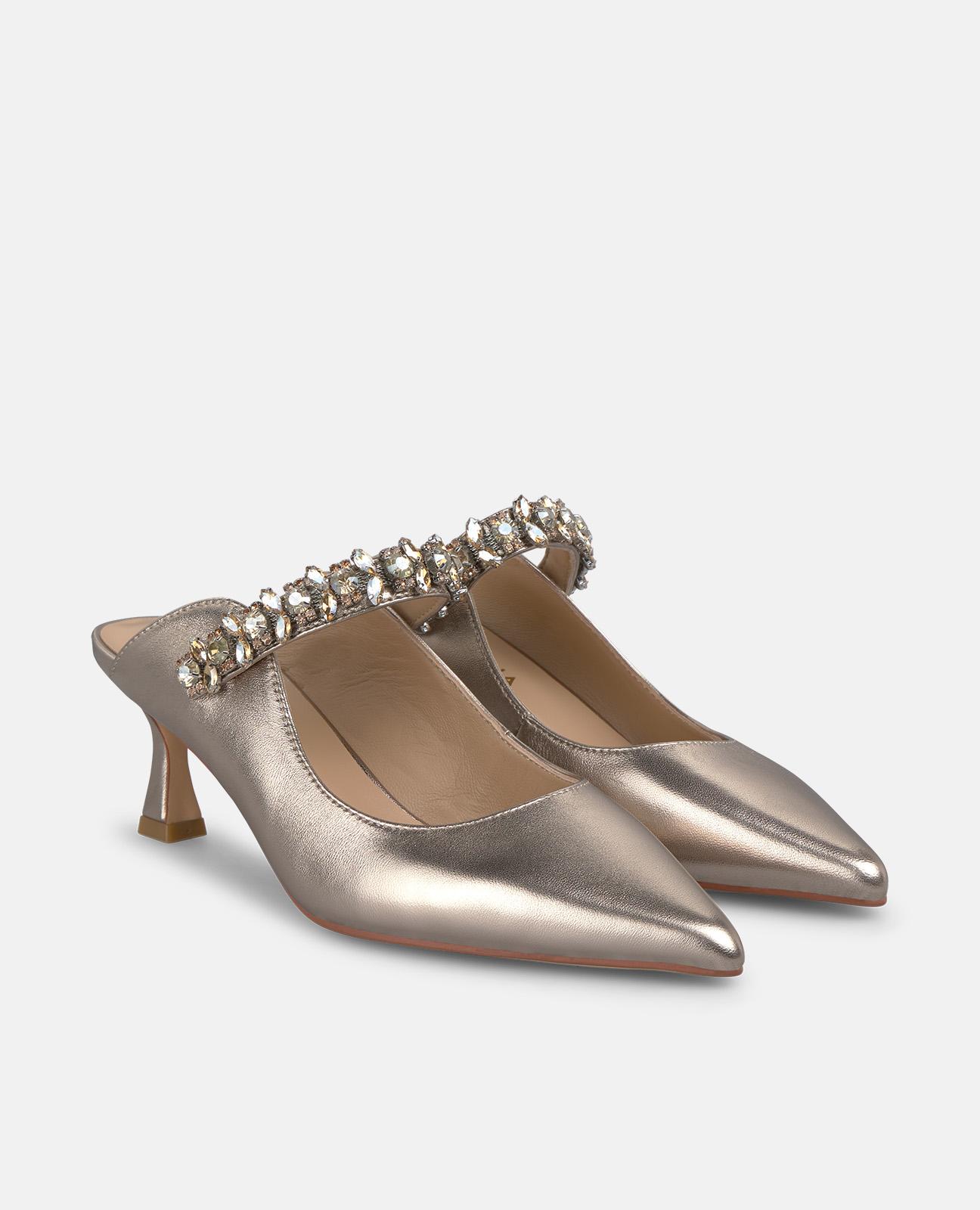 Sapatos de Salto com o Calcanhar Aberto e Tira de Pedraria Ouro-2