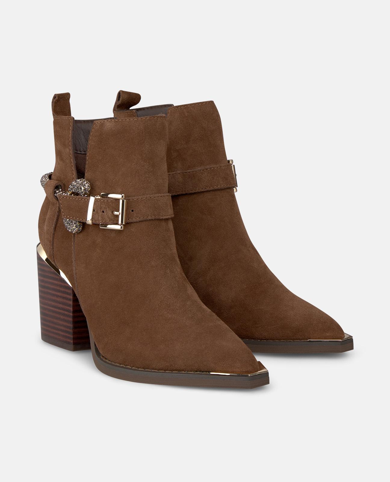 Botins Básicos com Salto Largo e Biqueira Afiada Camel-2