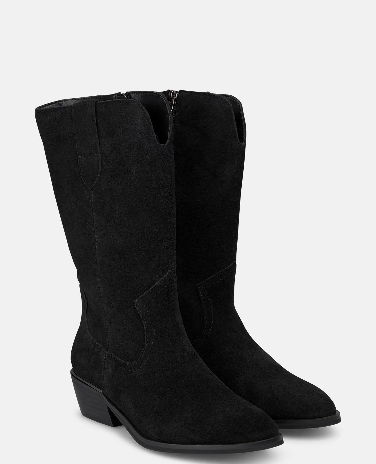 Botas Rasas com Abertura Frontal no Cano Preto-2