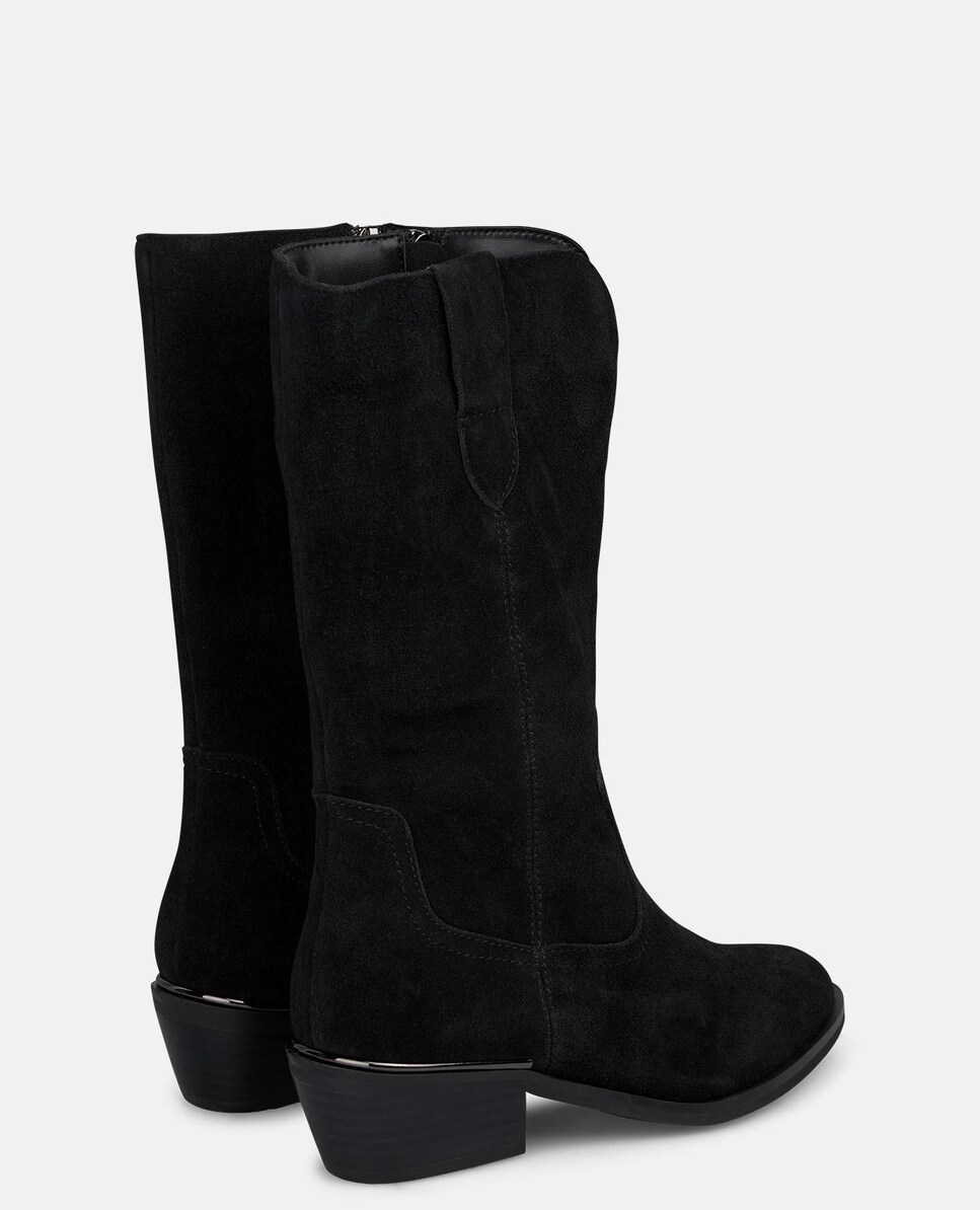 Botas Rasas com Abertura Frontal no Cano Preto-3