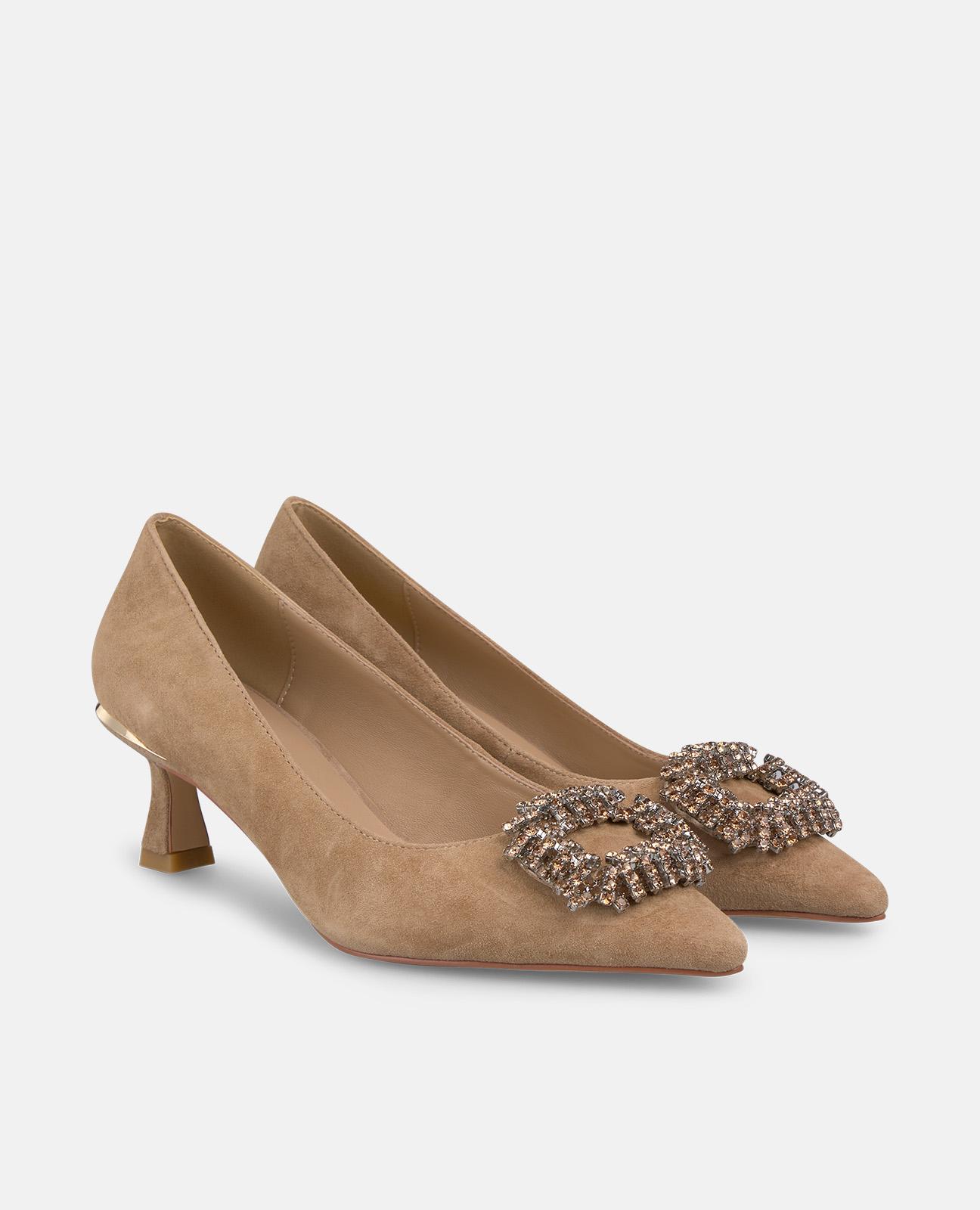 Sapatos de Salto com Broche Quadrado de Pedraria e Biqueira Afiada Camel-2