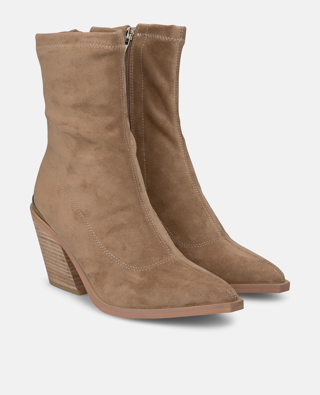 Botins Básicos Ajustados com Tacão Vison-2