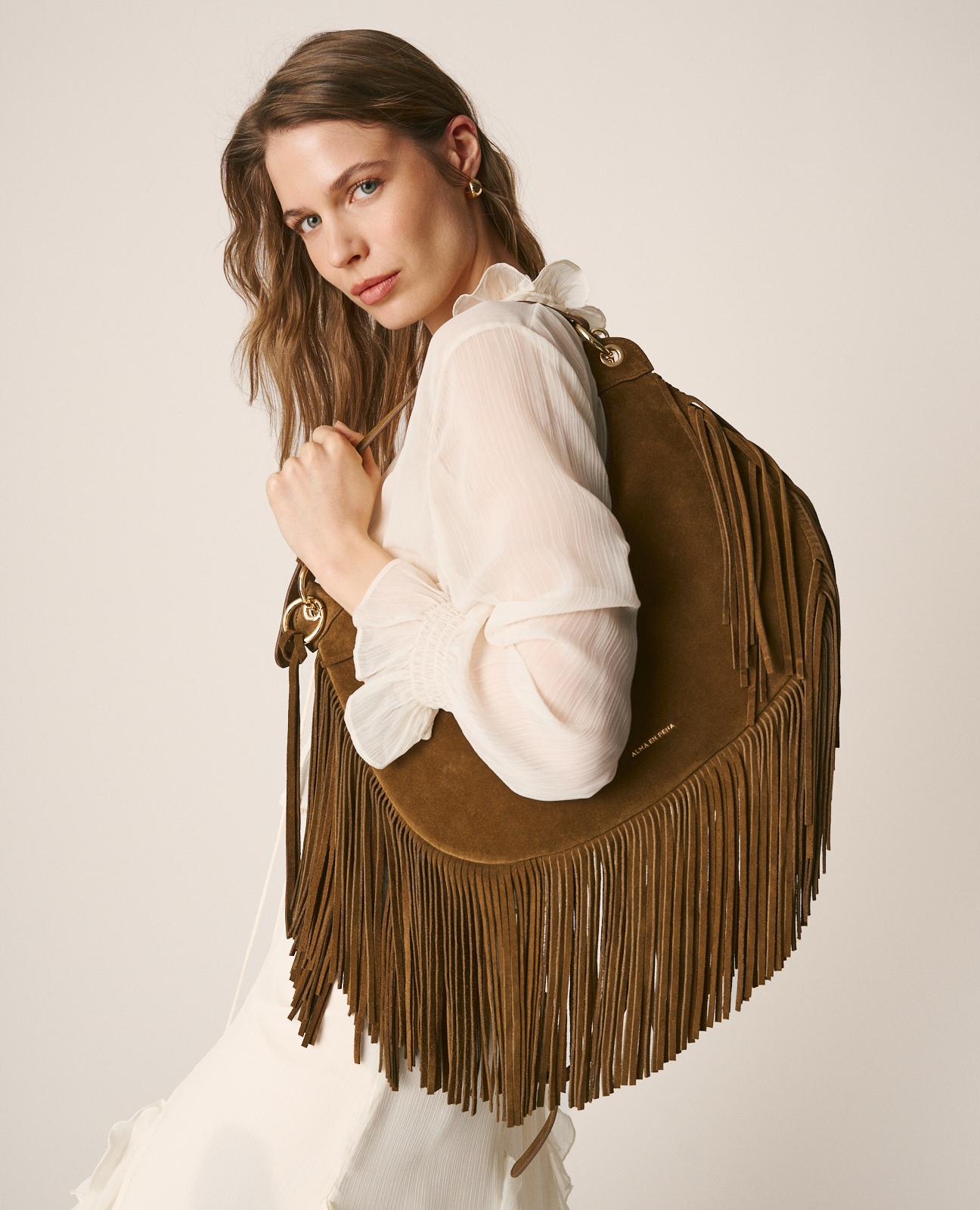 Blusa Semitransparente com Folhos e Gola em V Branco-8