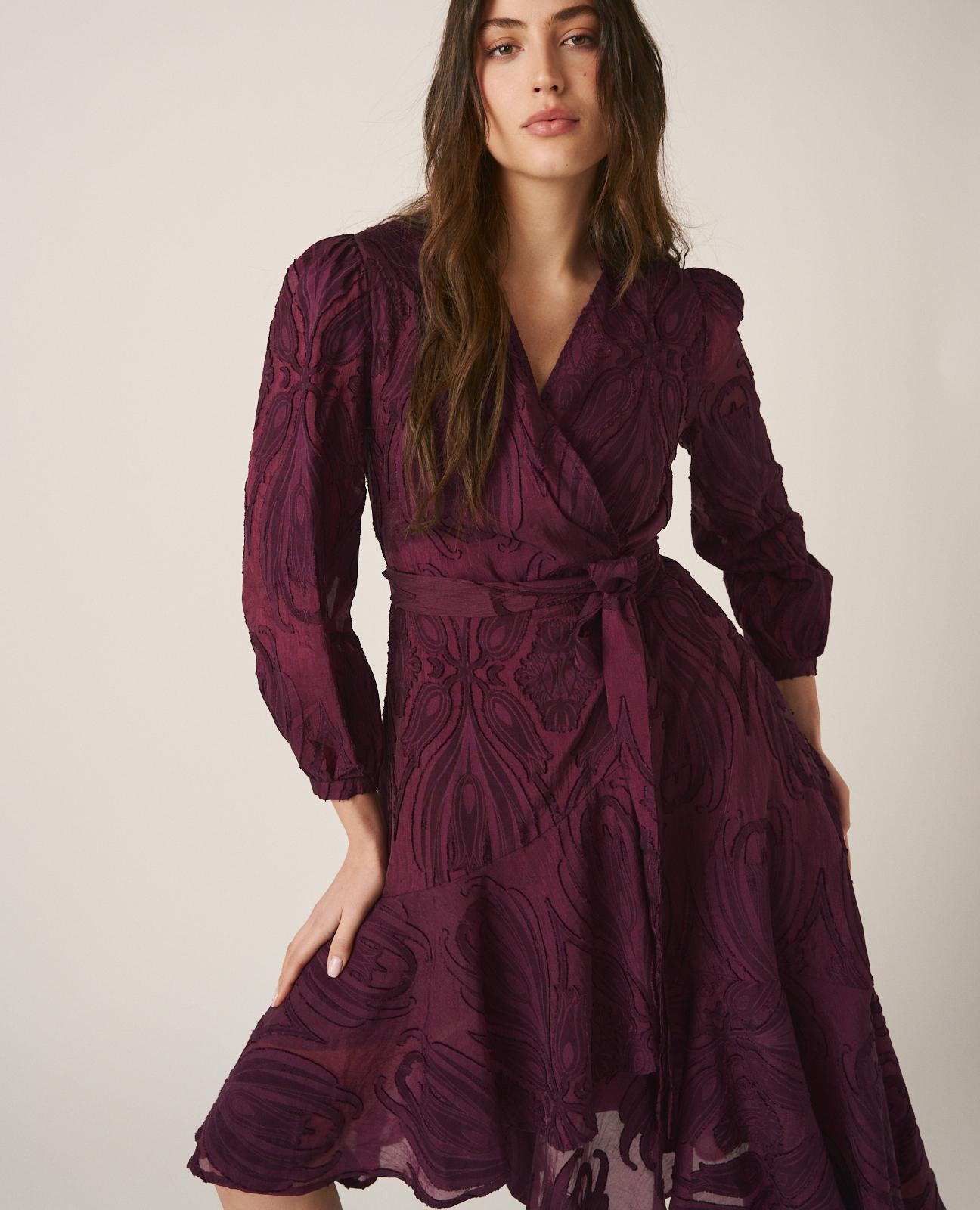 Vestido Midi Jacquard com Efeito Voo e Fecho com Nó Atado na Cintura Beringela-2