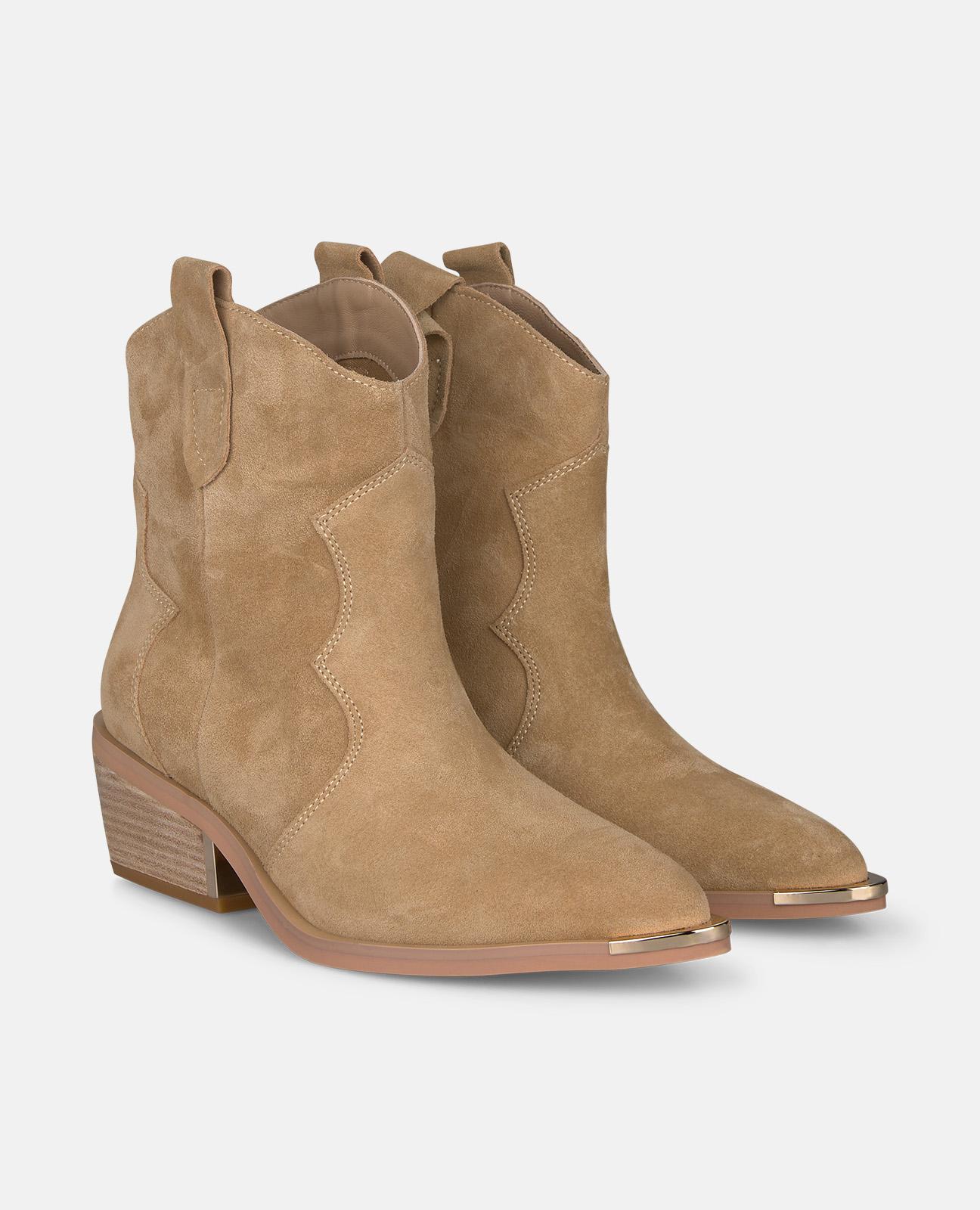 Botins Cowboy em Pele com Detalhe Metálico no Tacão Areia-2