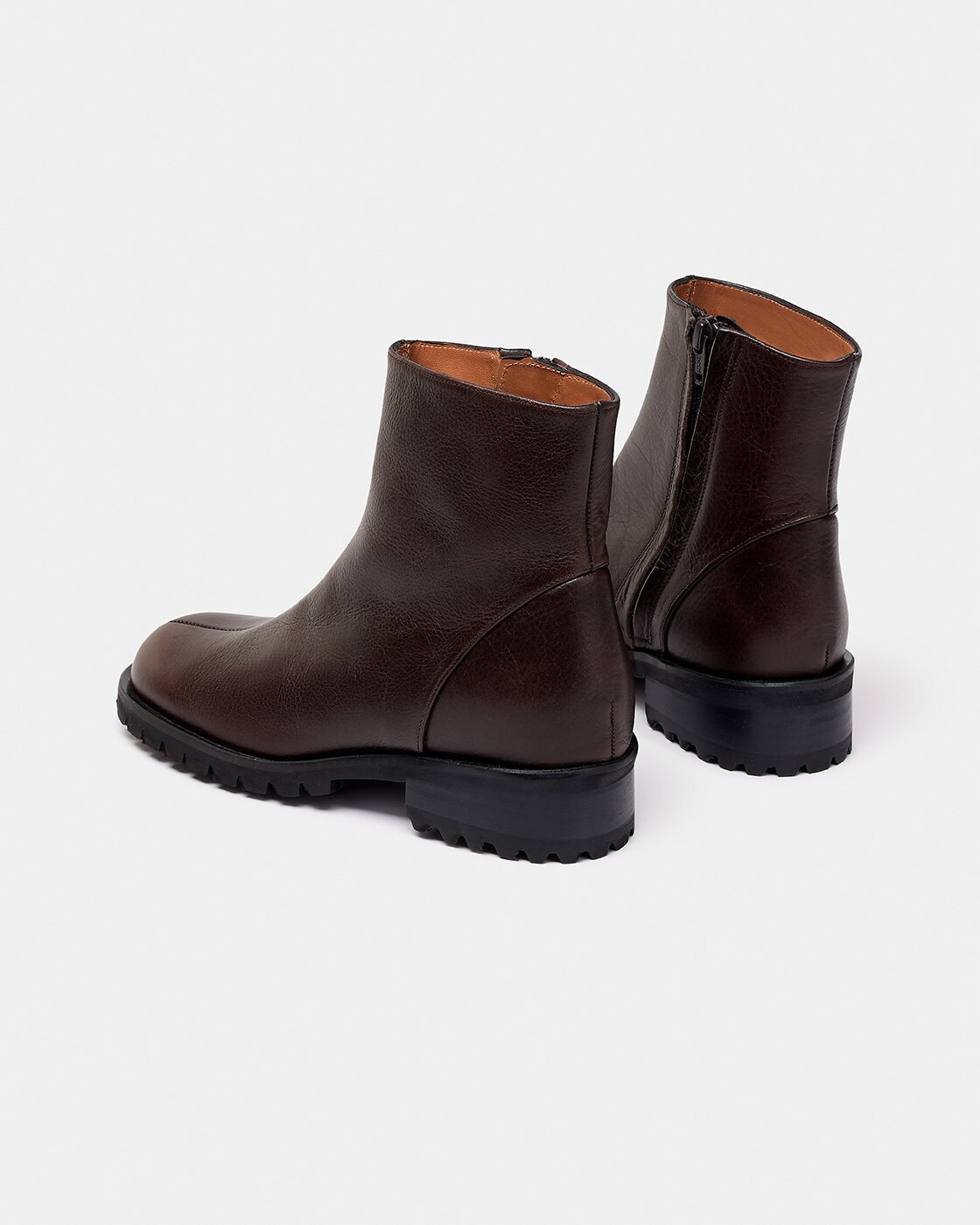 Botins com Sola Track de Salto e Cano Baixo em Pele com Fecho Zip Lateral e Sola Track Castanho-escuro-2