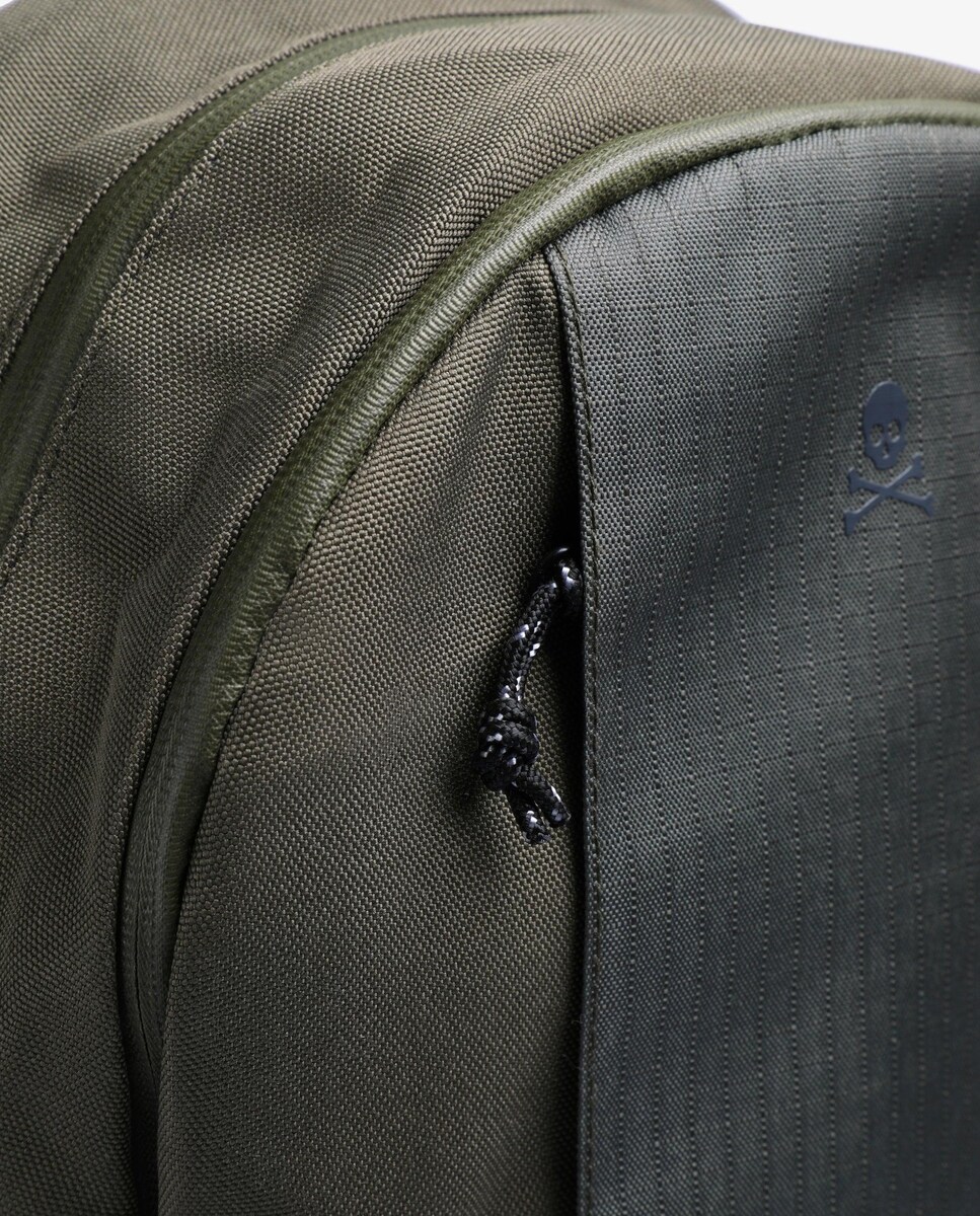 Mochila com Duplo Compartimento e Alças Ajustáveis Caqui-5