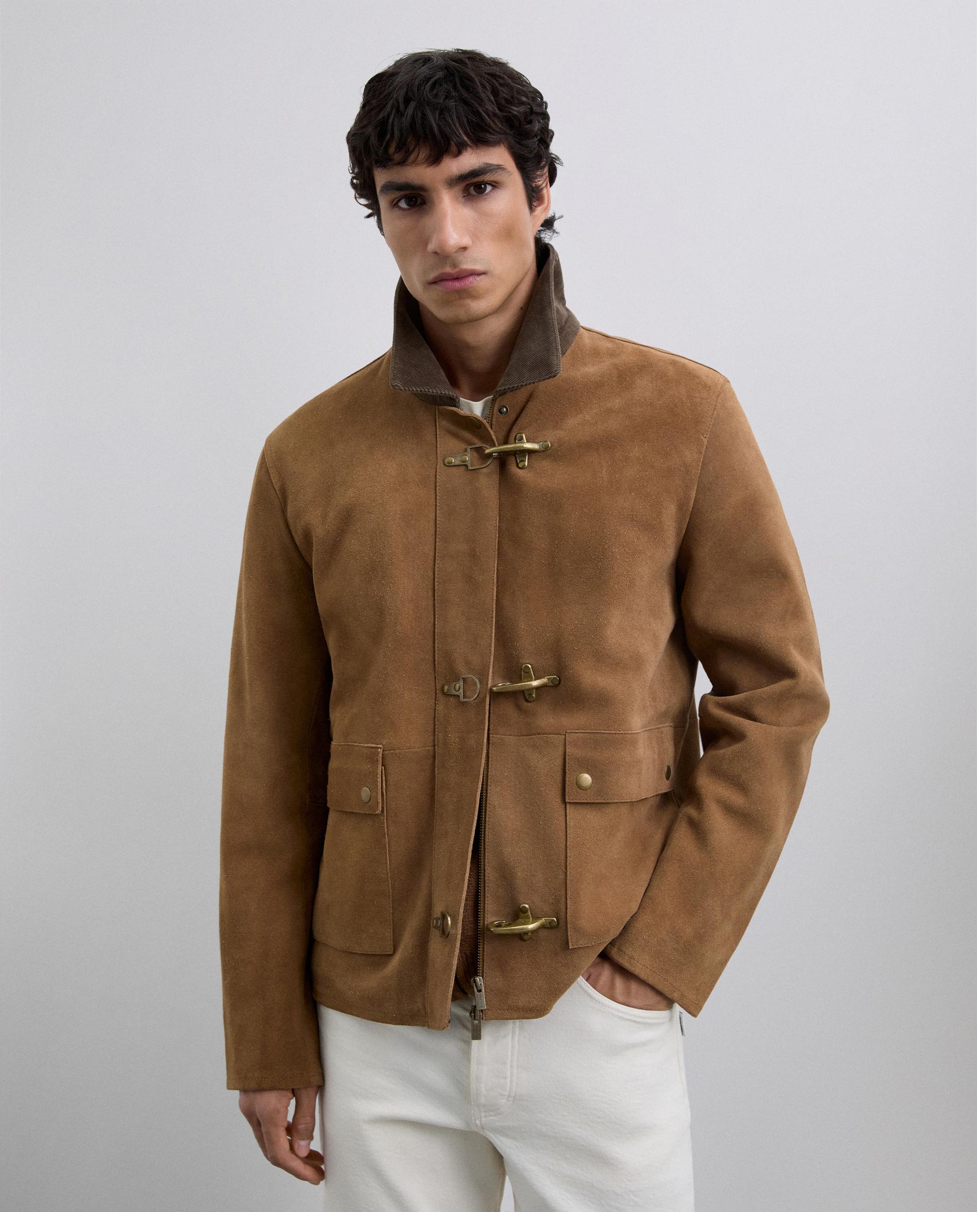 Imagem 0 de Casaco de Manga Comprida e Bolsos Frontais com Aba