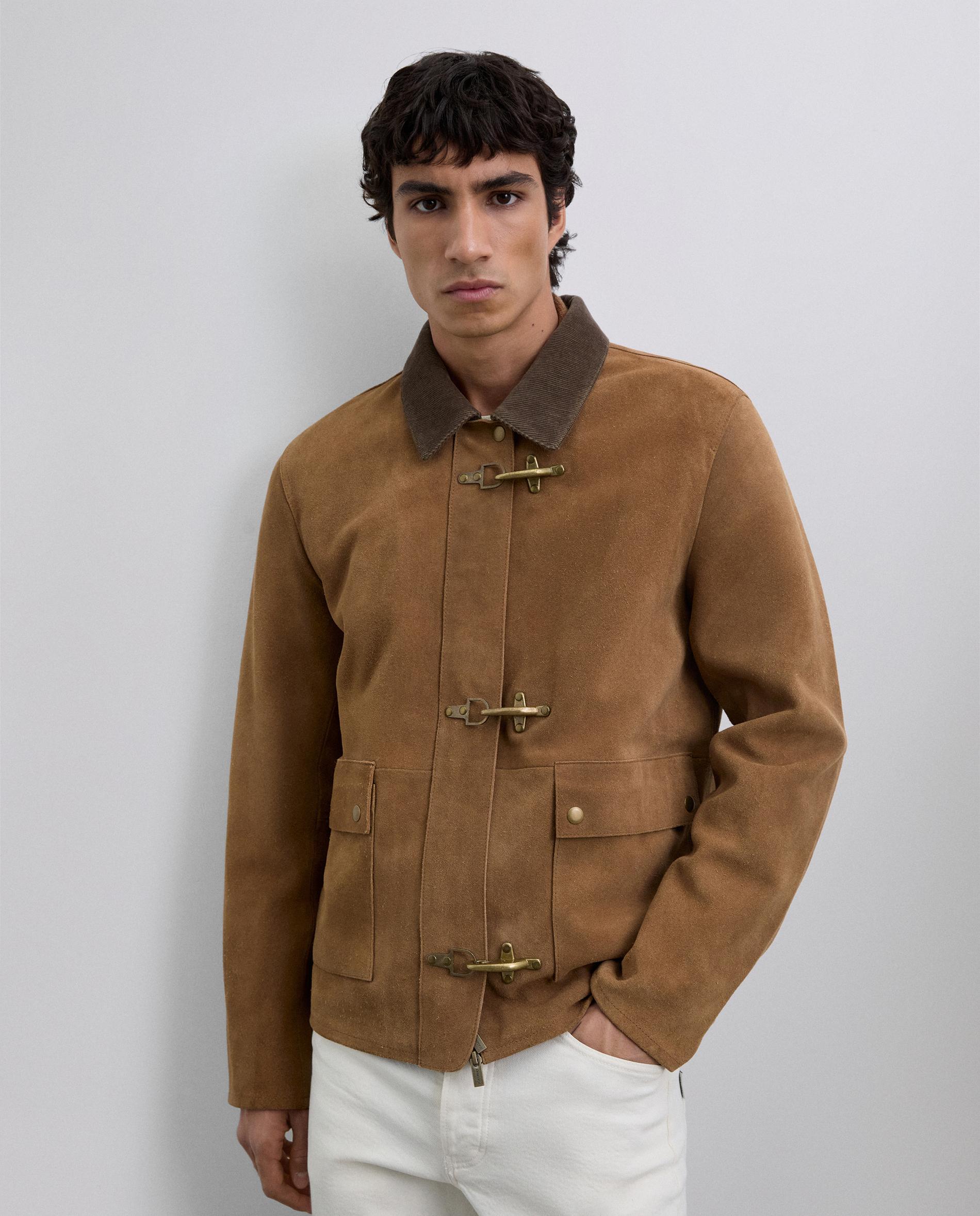 Casaco de Manga Comprida e Bolsos Frontais com Aba Castanho-6