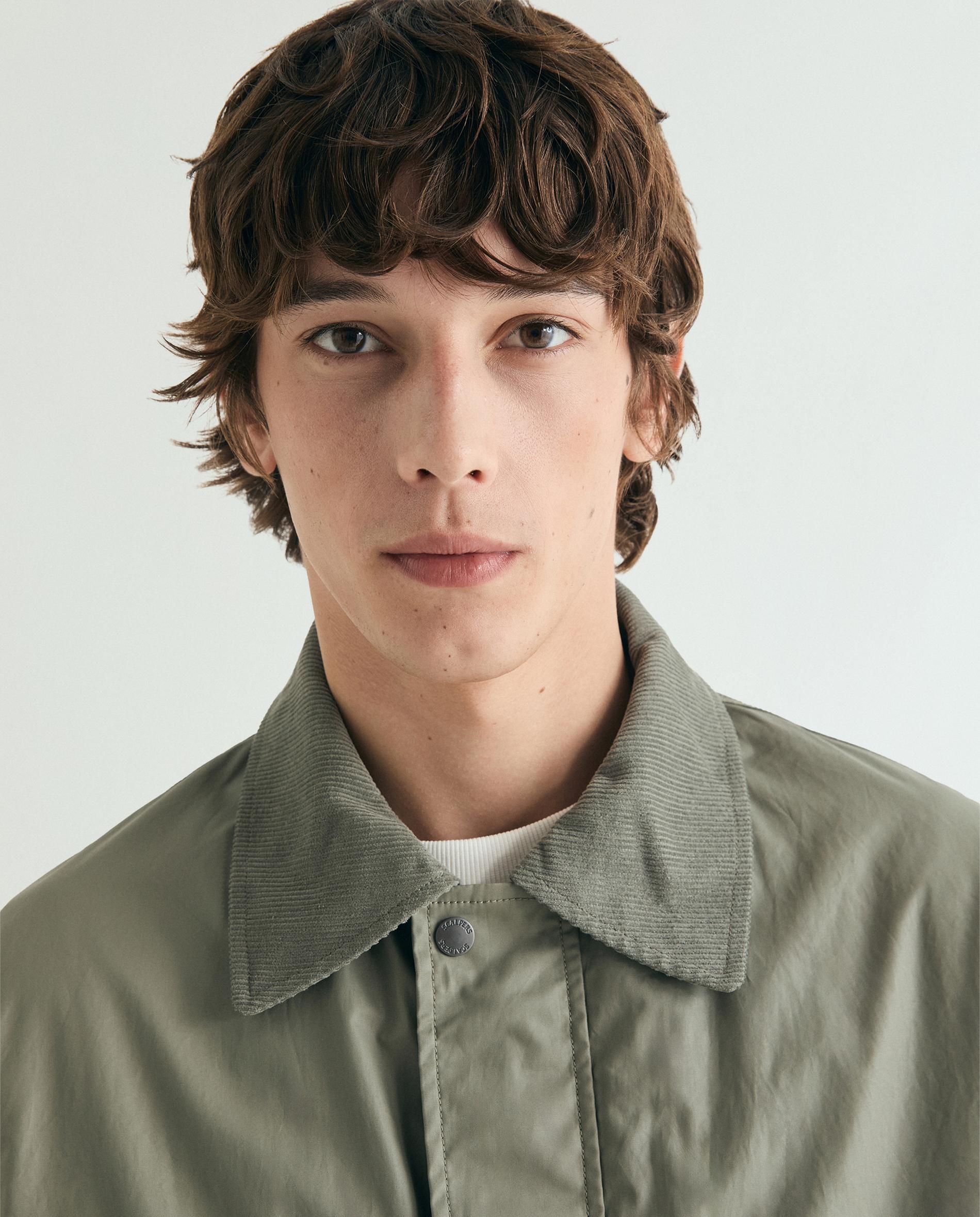 Parka com Gola Tipo Camisa e Fecho de Snaps Verde pardo-4
